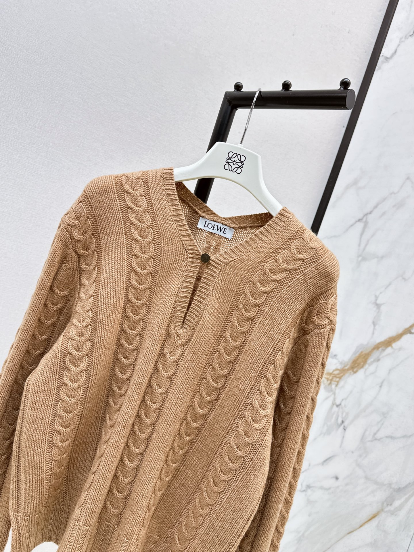 Loe 26fw cashmere sweater
