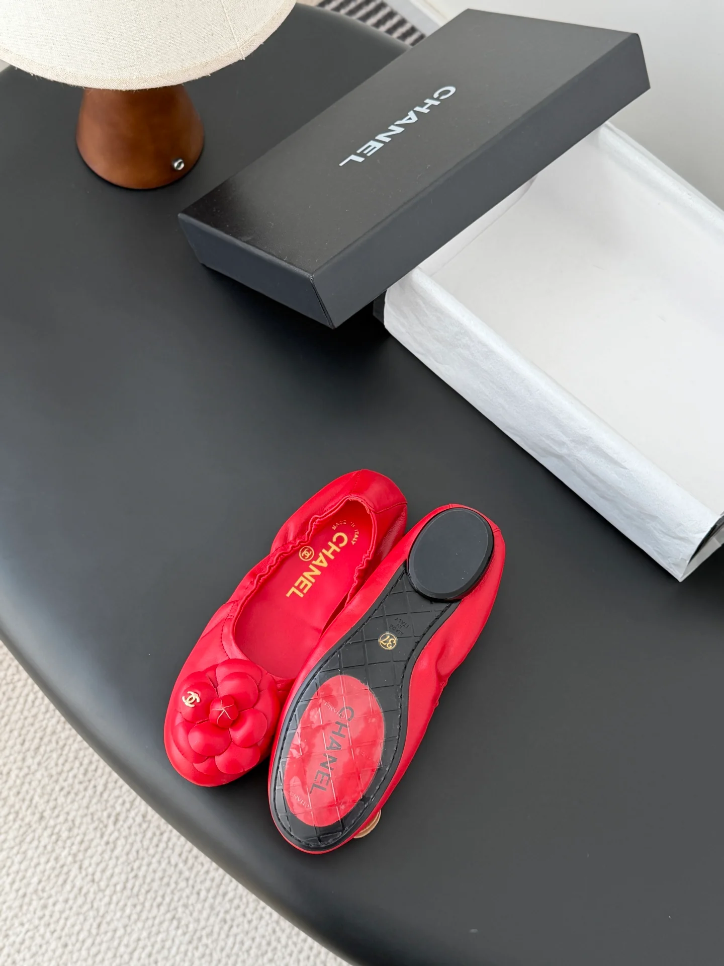Chan 26K camellia flats