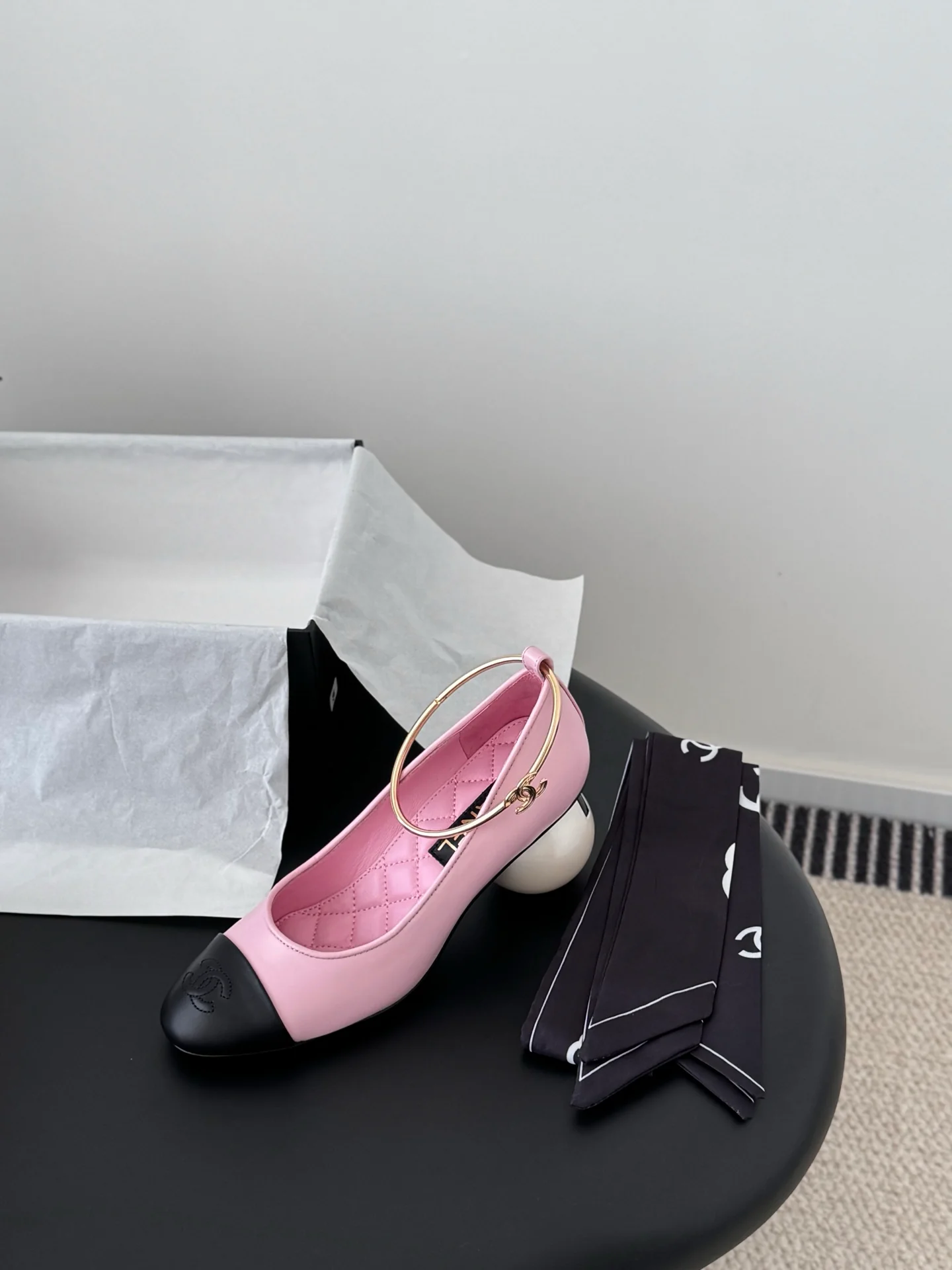 Chan 25fw chunky heels