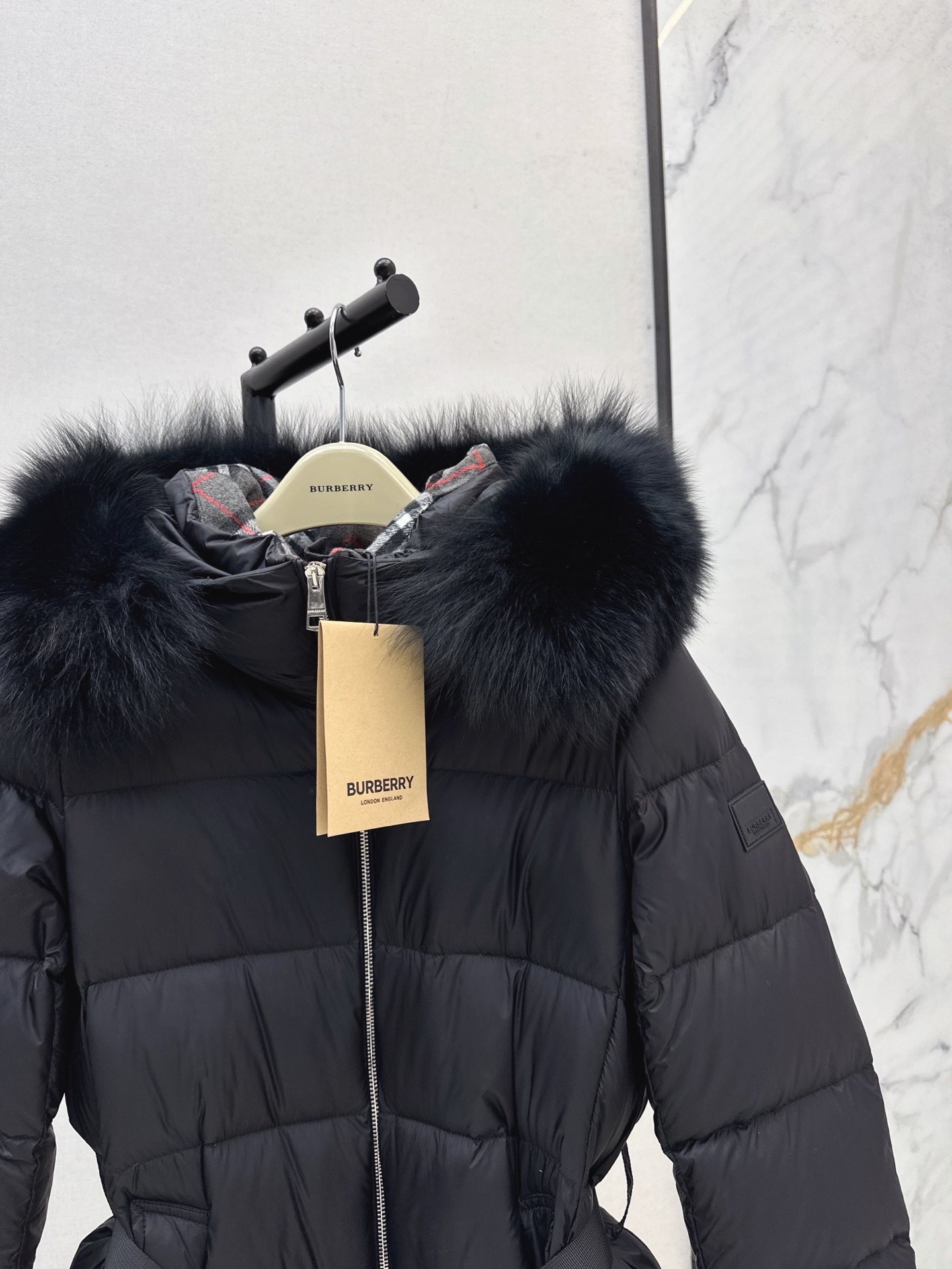 Bur 26fw Hooded Belted Down Jacket