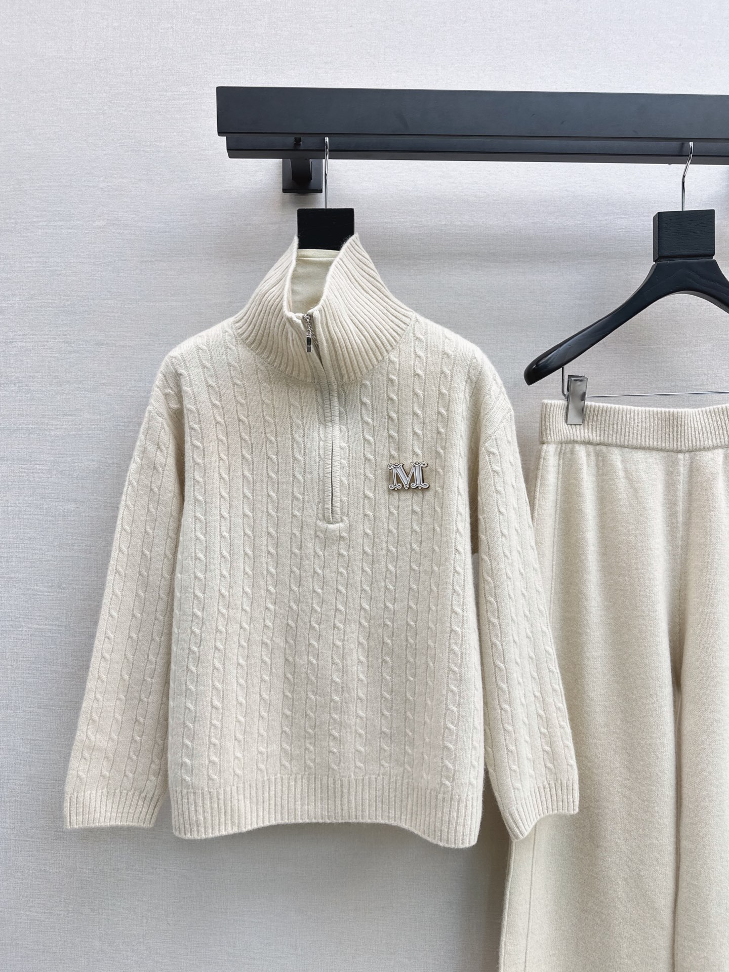 Max 26fw wool sweater pants sets