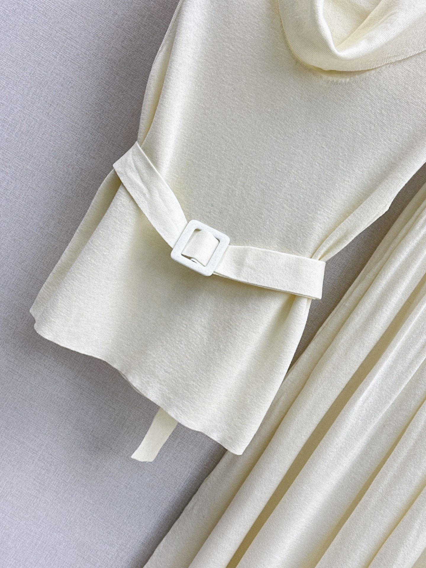 Her 26fw belted knit sleeveless top pants sets