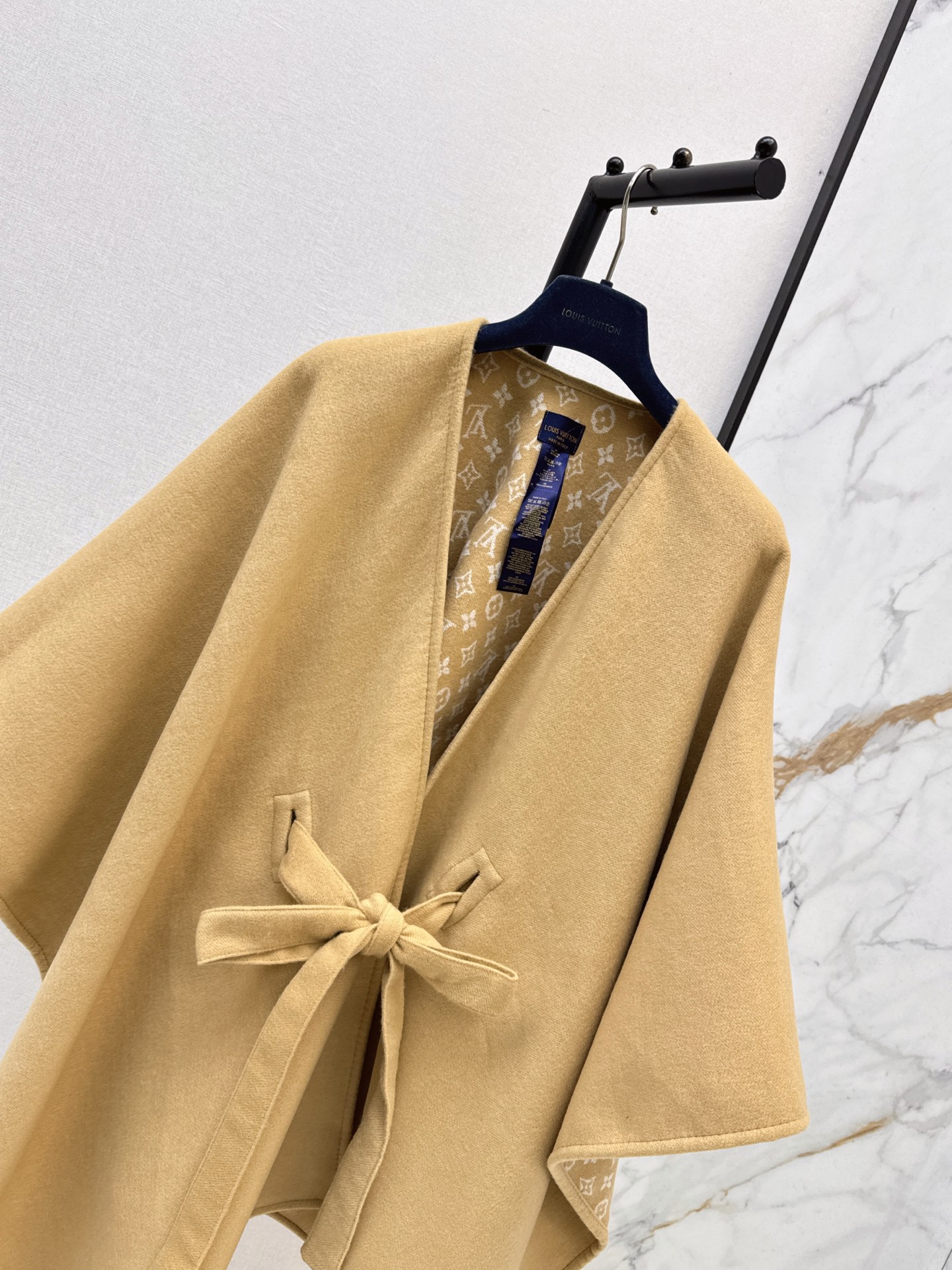 Loui 26fw wool shawls