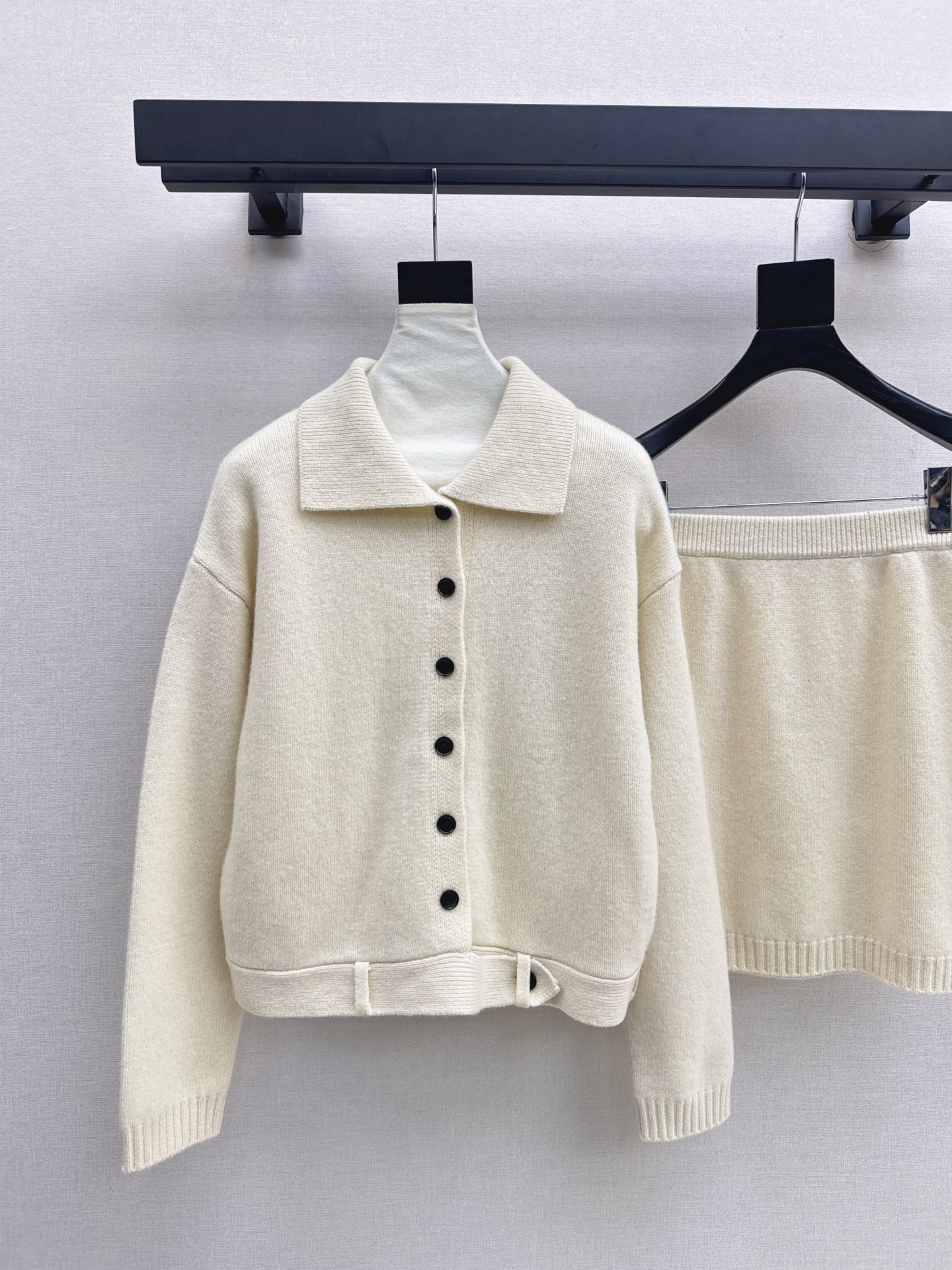 Max 26fw knit cardigan skirt sets