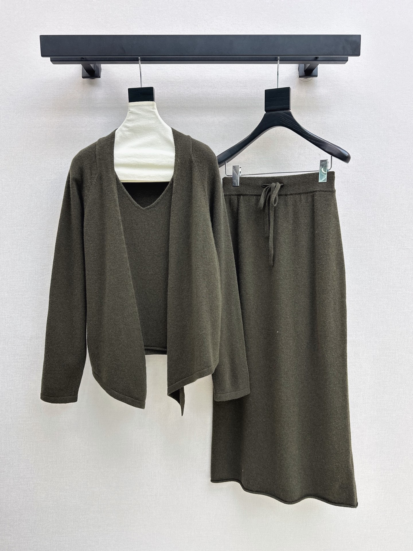 Max 26fw wool knit vest cardigan skirt sets