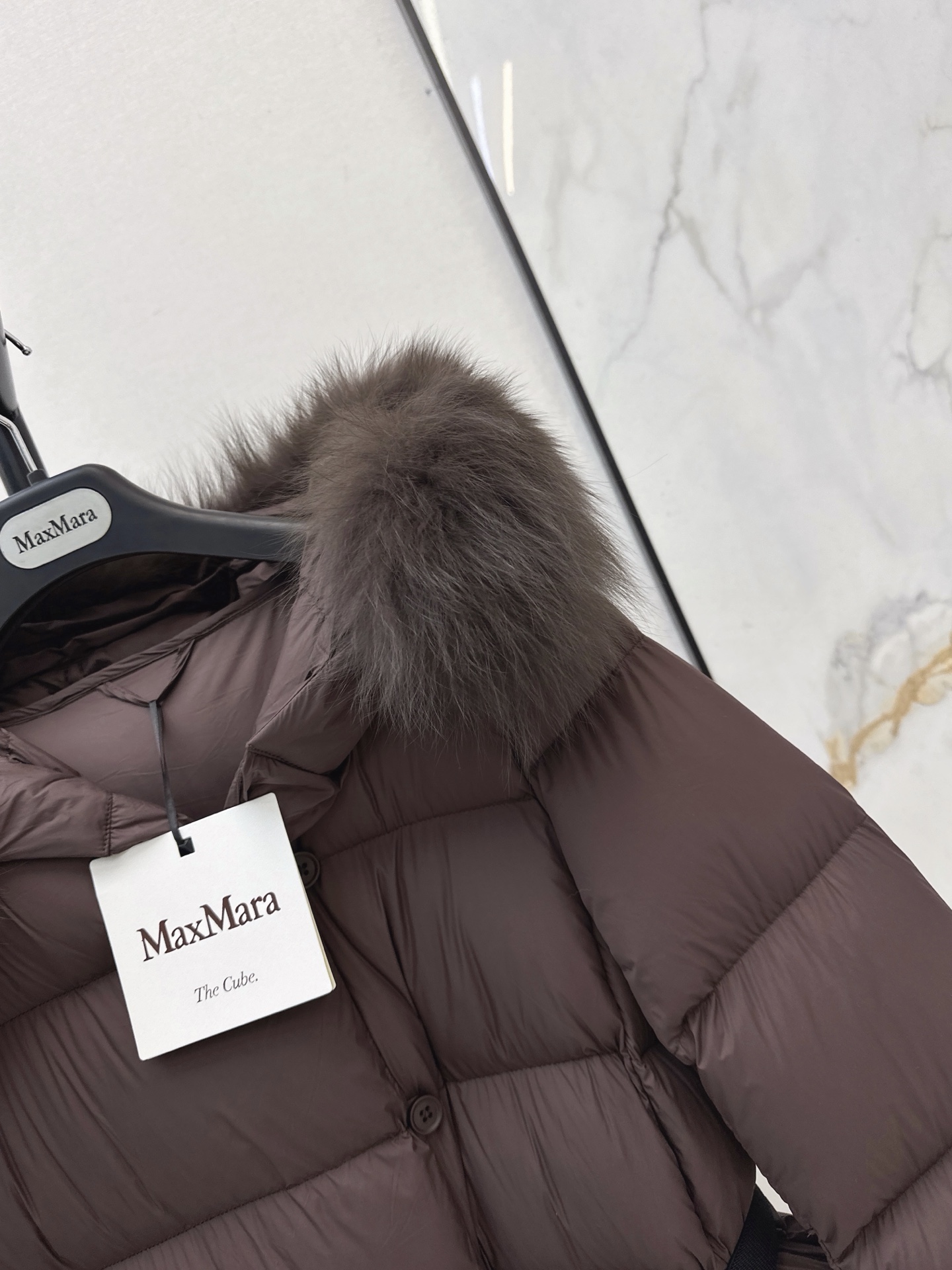 Max 26fw belted hooded down jacket