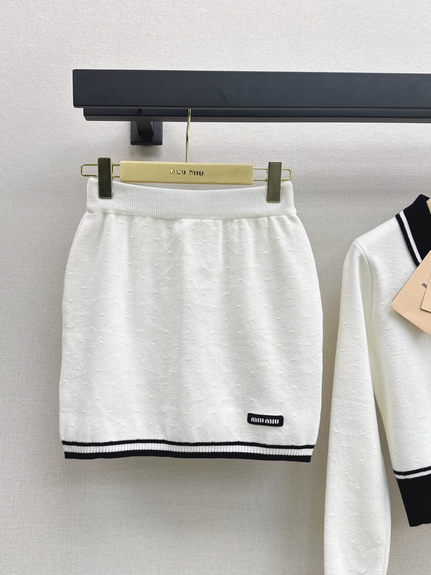 Miu 26fw bow cardigan skirt sets
