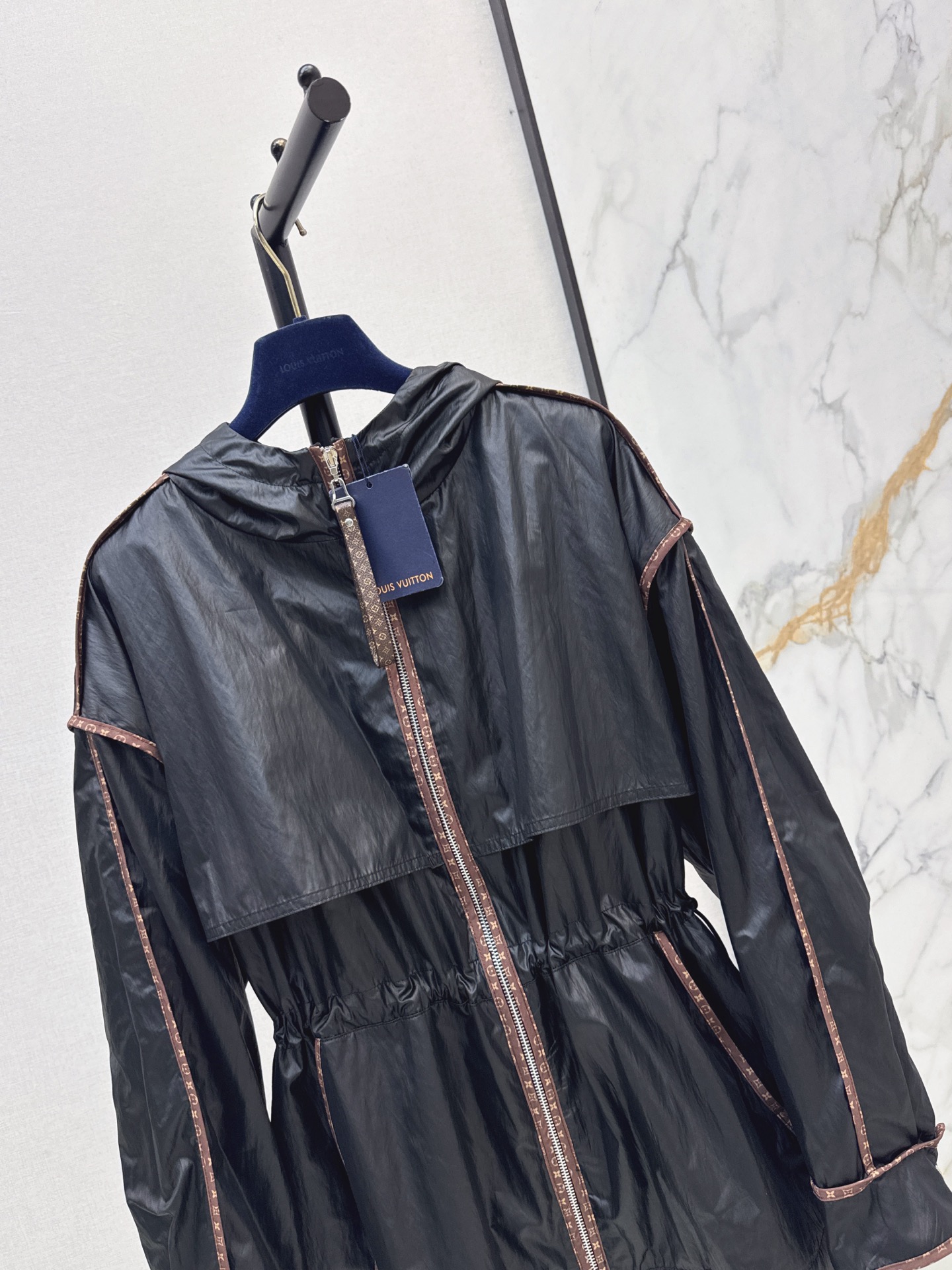 Loui 26fw hooded jacket