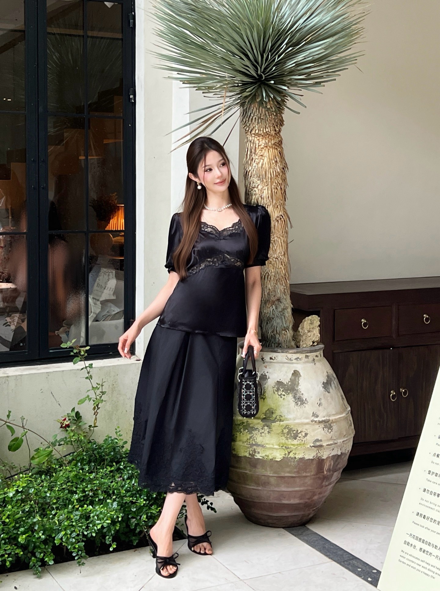 ES 26ss lace trim top