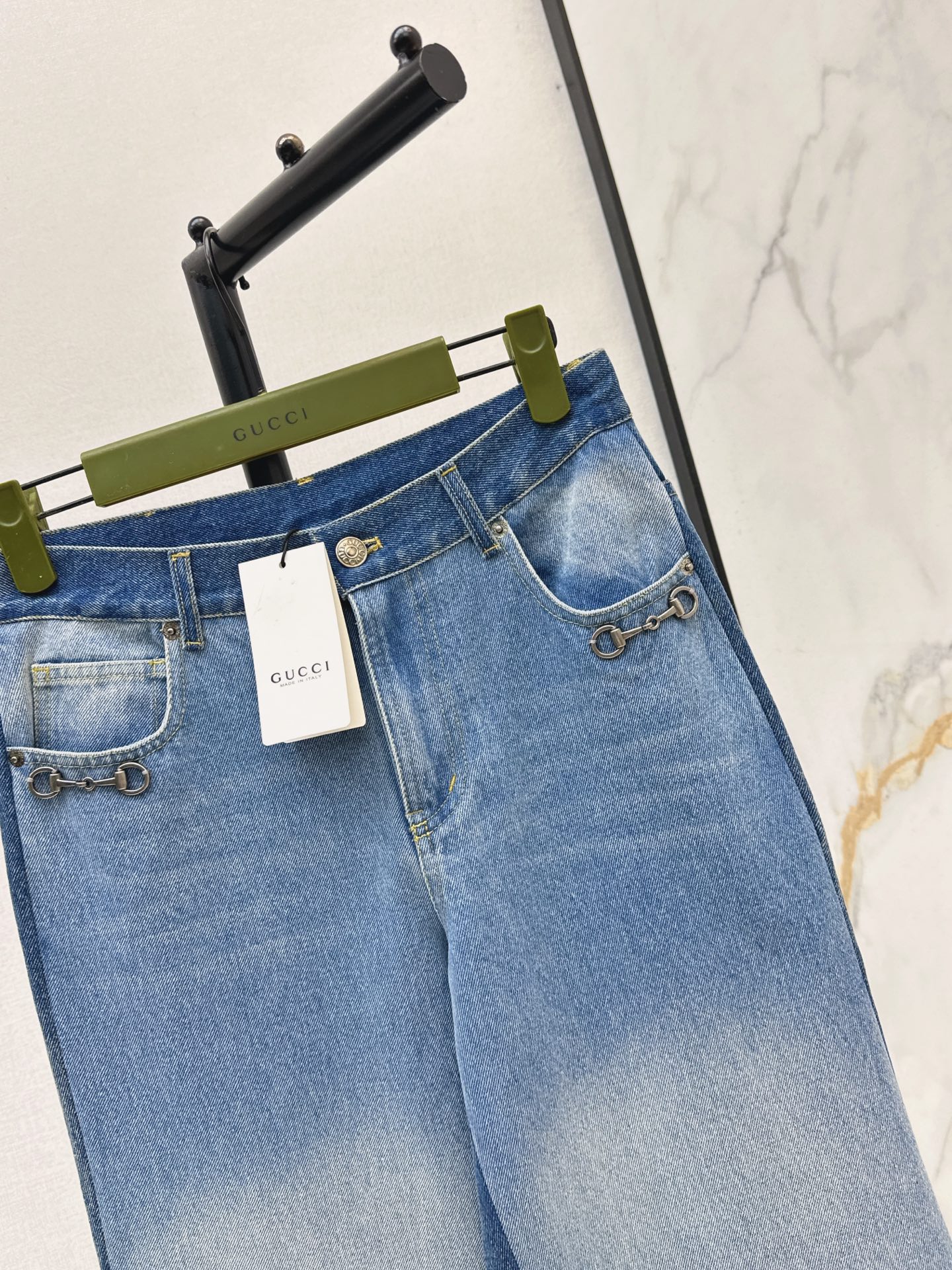 Guc 26fw wide-leg jeans