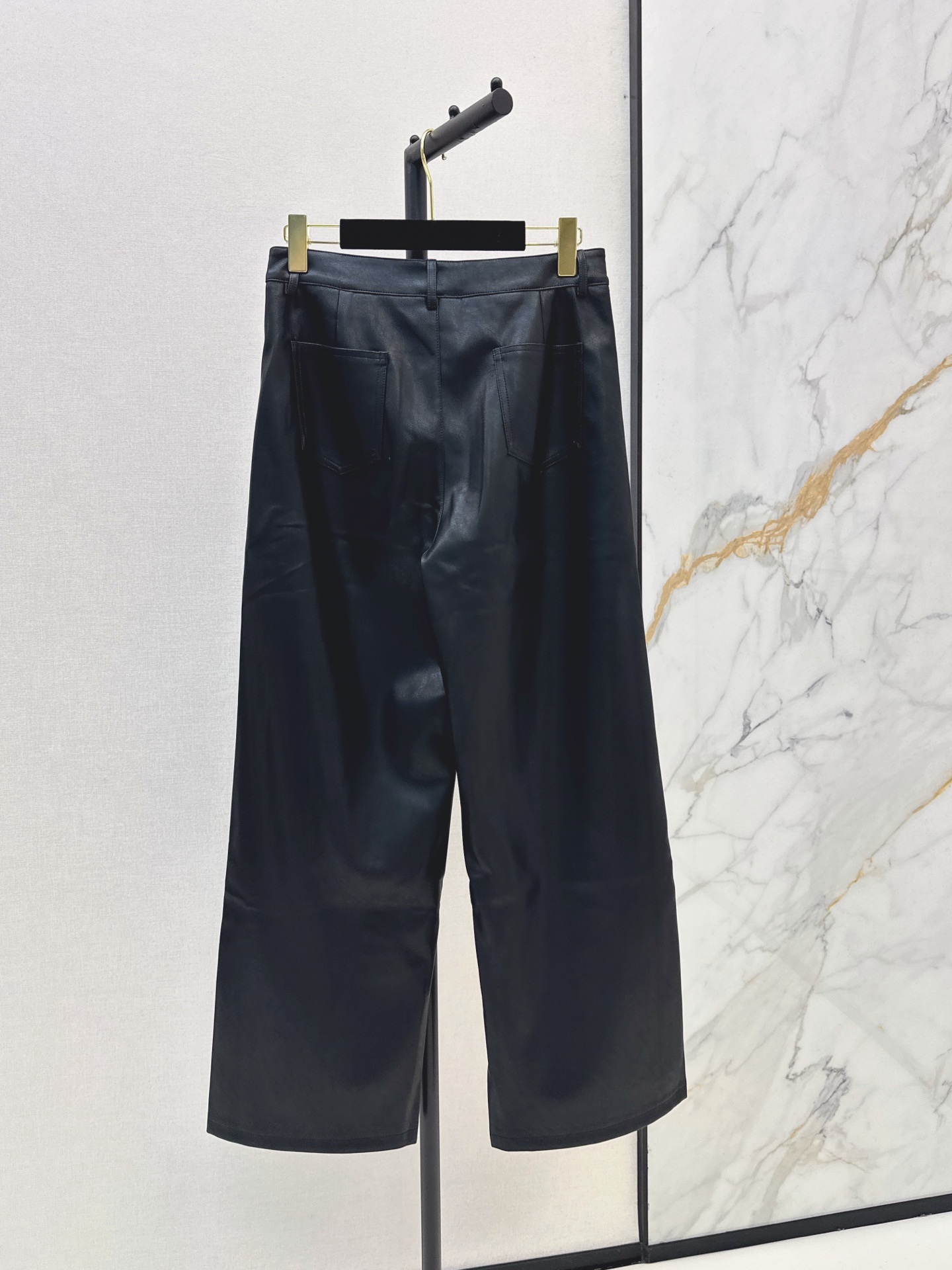 Chan 26fw pu pants