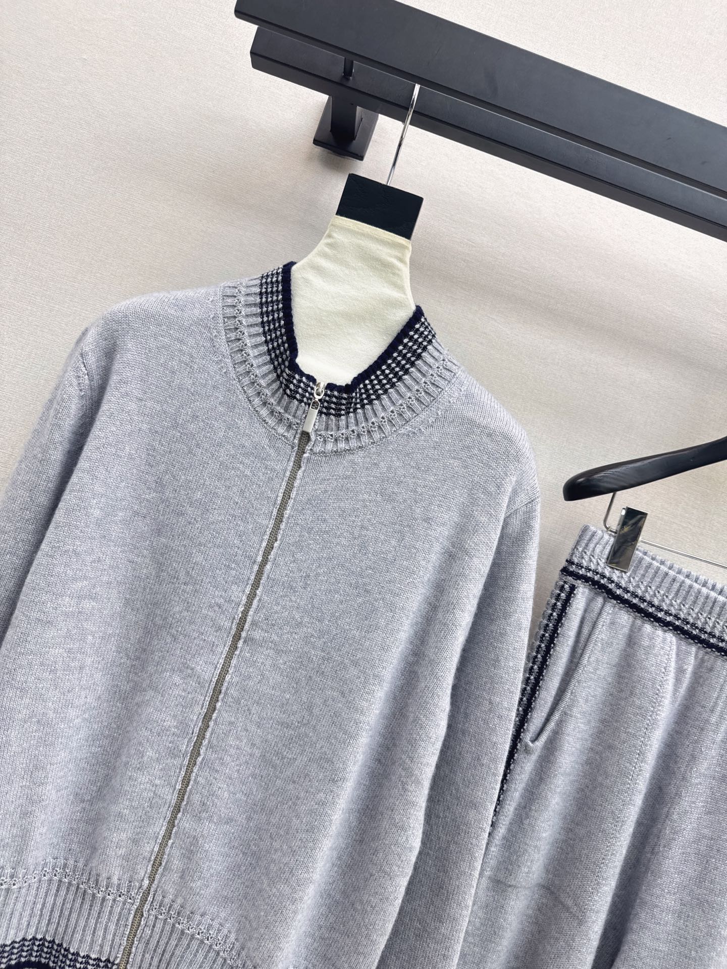 Brun 26fw cashmere cardigan pants set