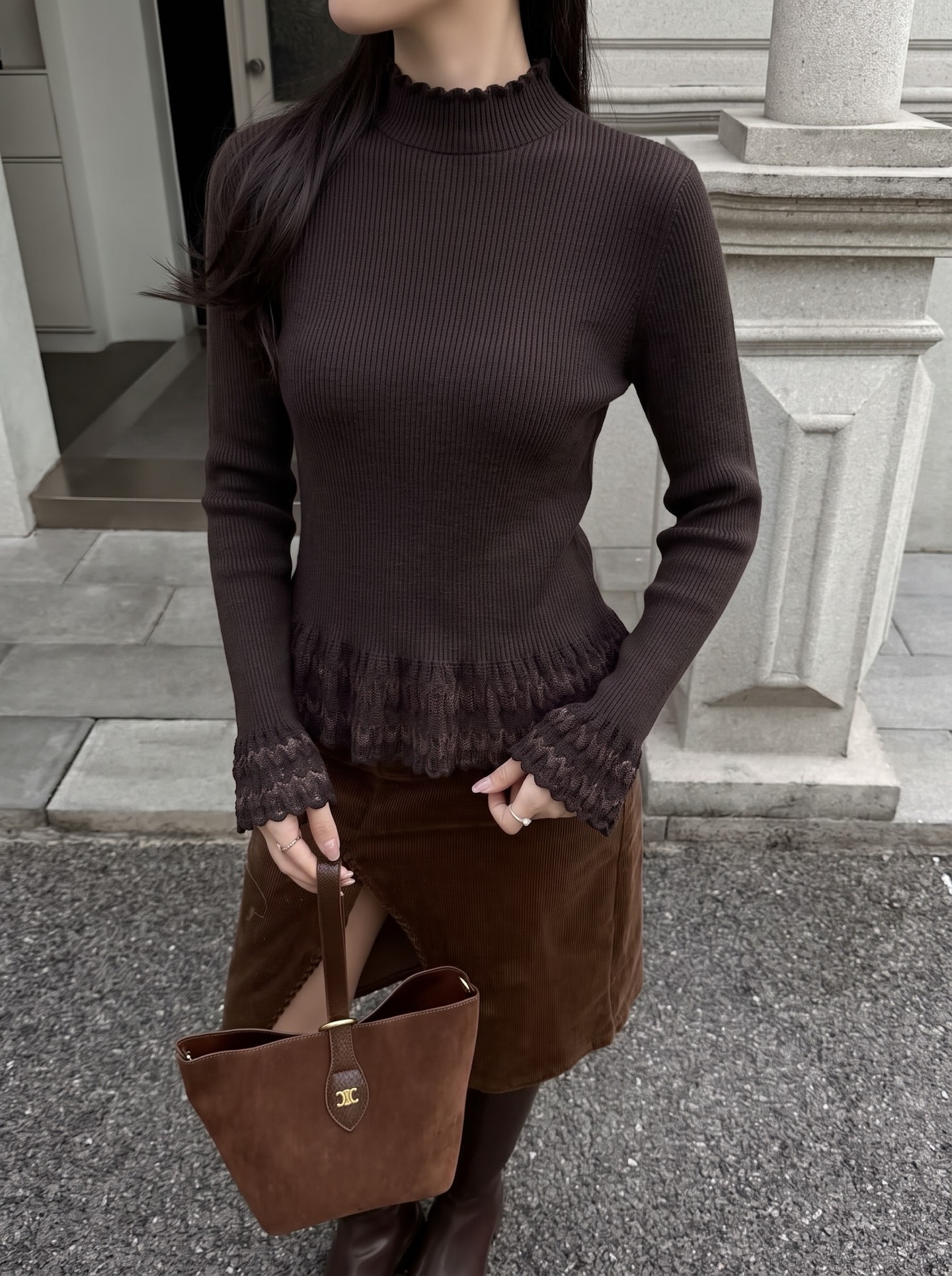 ES 26fw ruffle basic tee