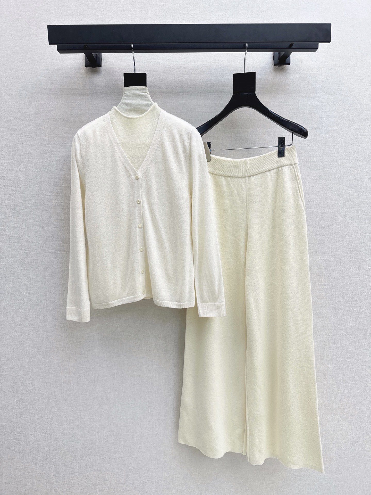 Her 26fw knit vest cardigan pants sets