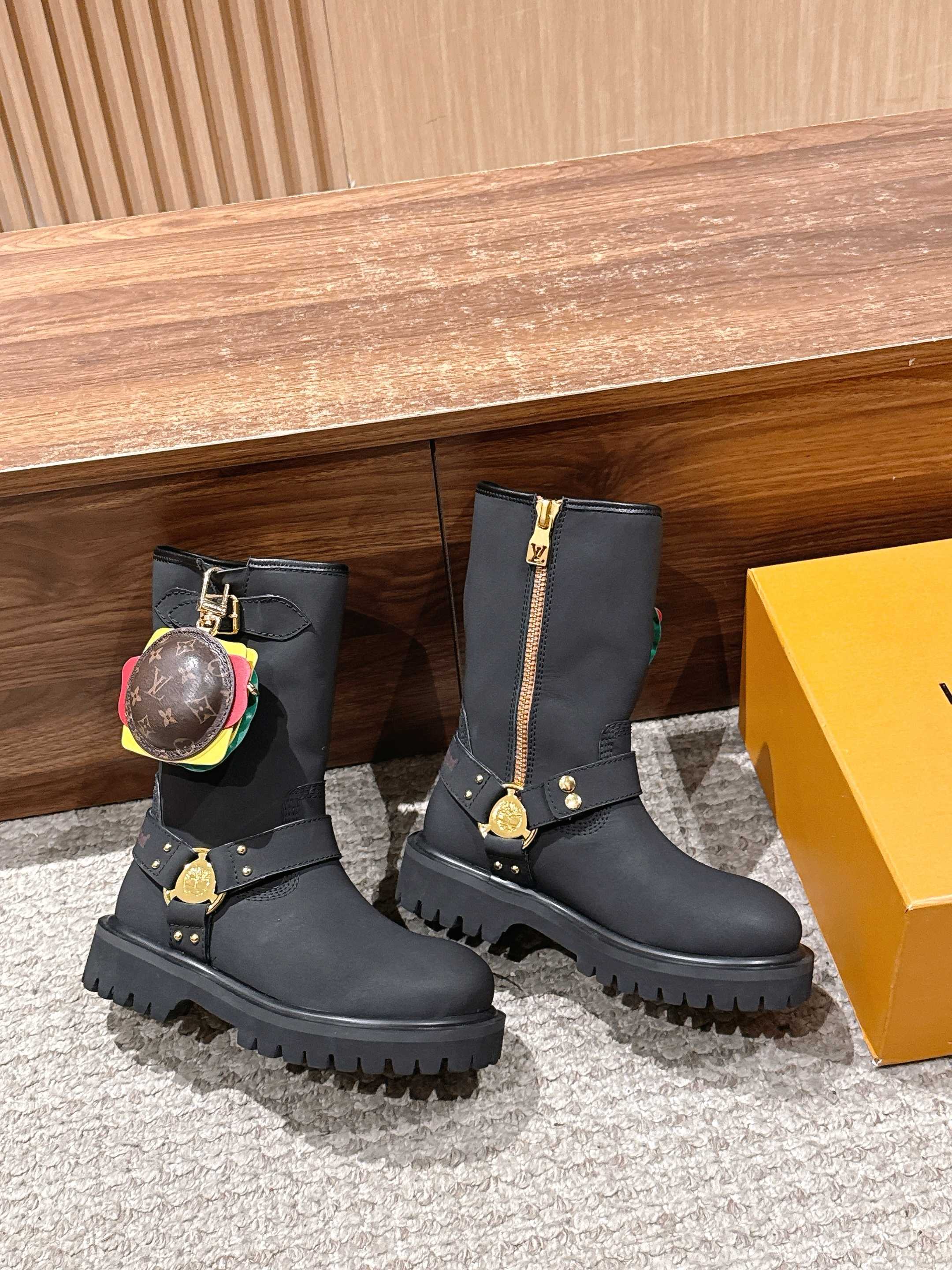 Loui 25fw biker boots