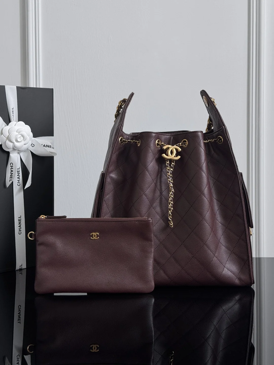Chan 25A hobo bags