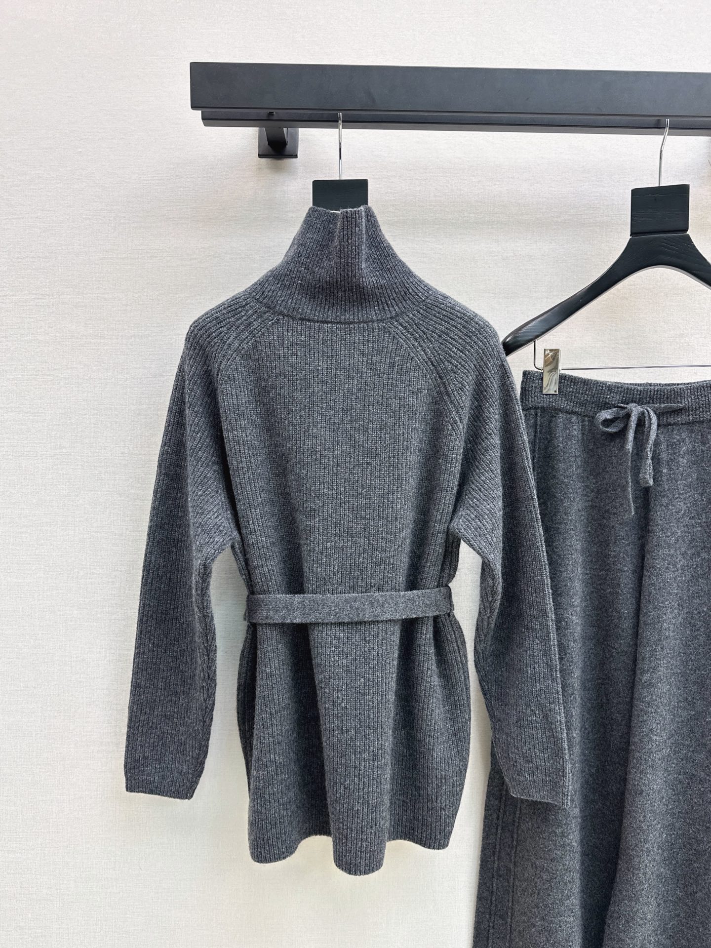 Her 26fw wool sweater pants sets