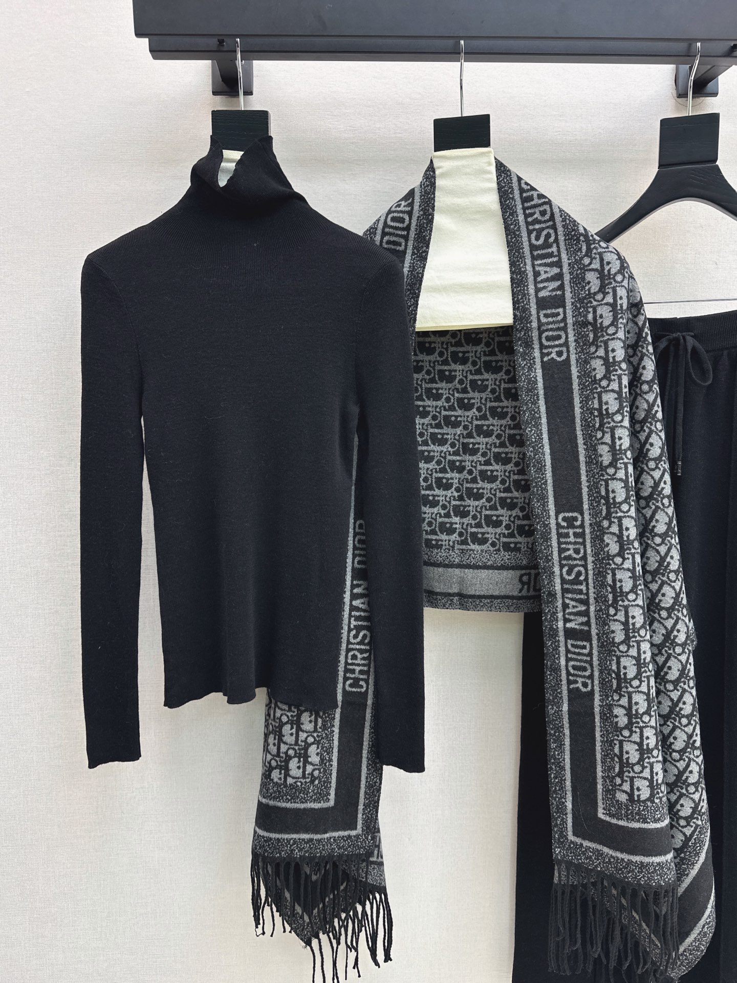 CD 26fw knit shawls basic tee pants sets