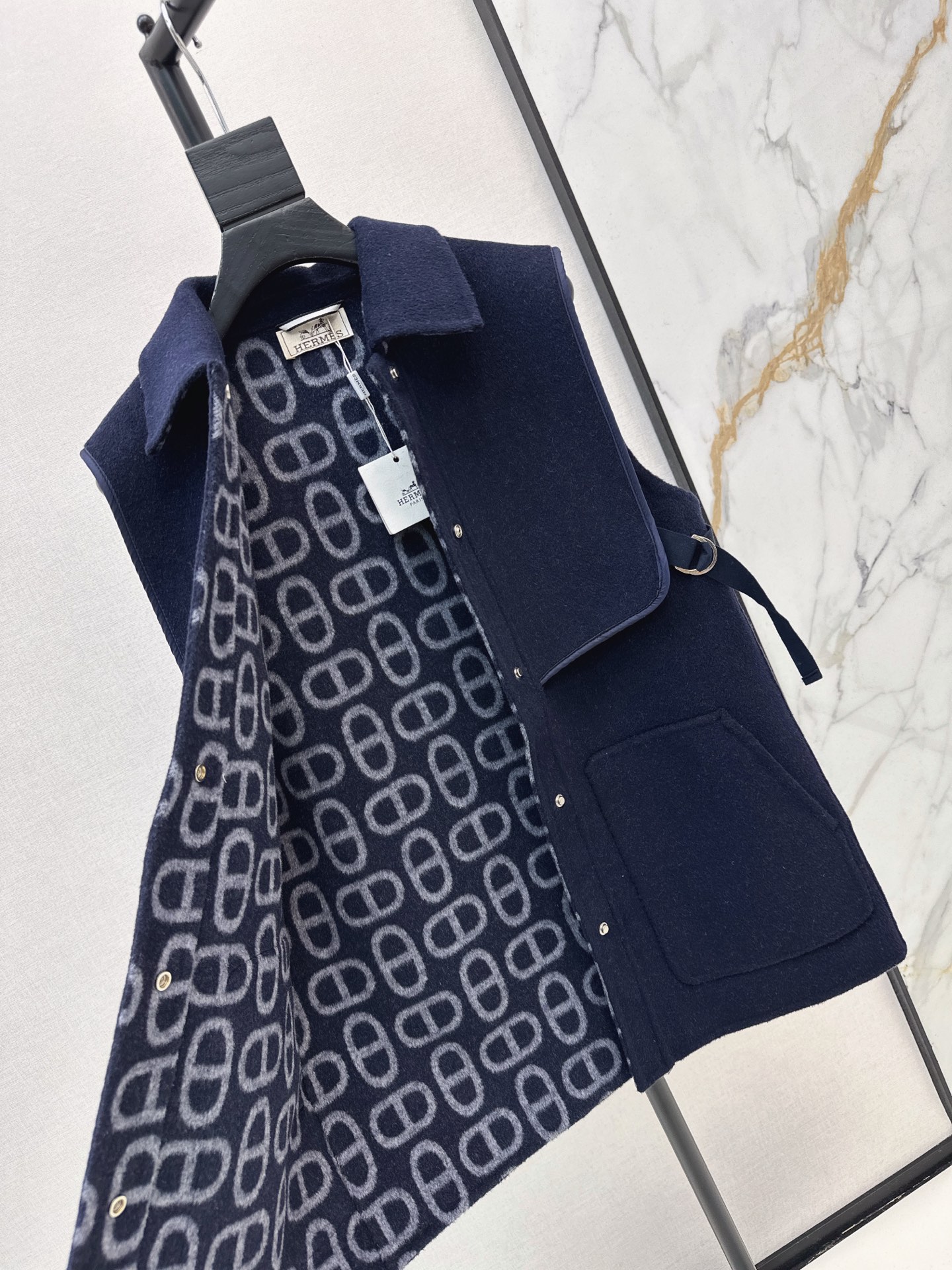 Her 26fw cashmere vest jacket