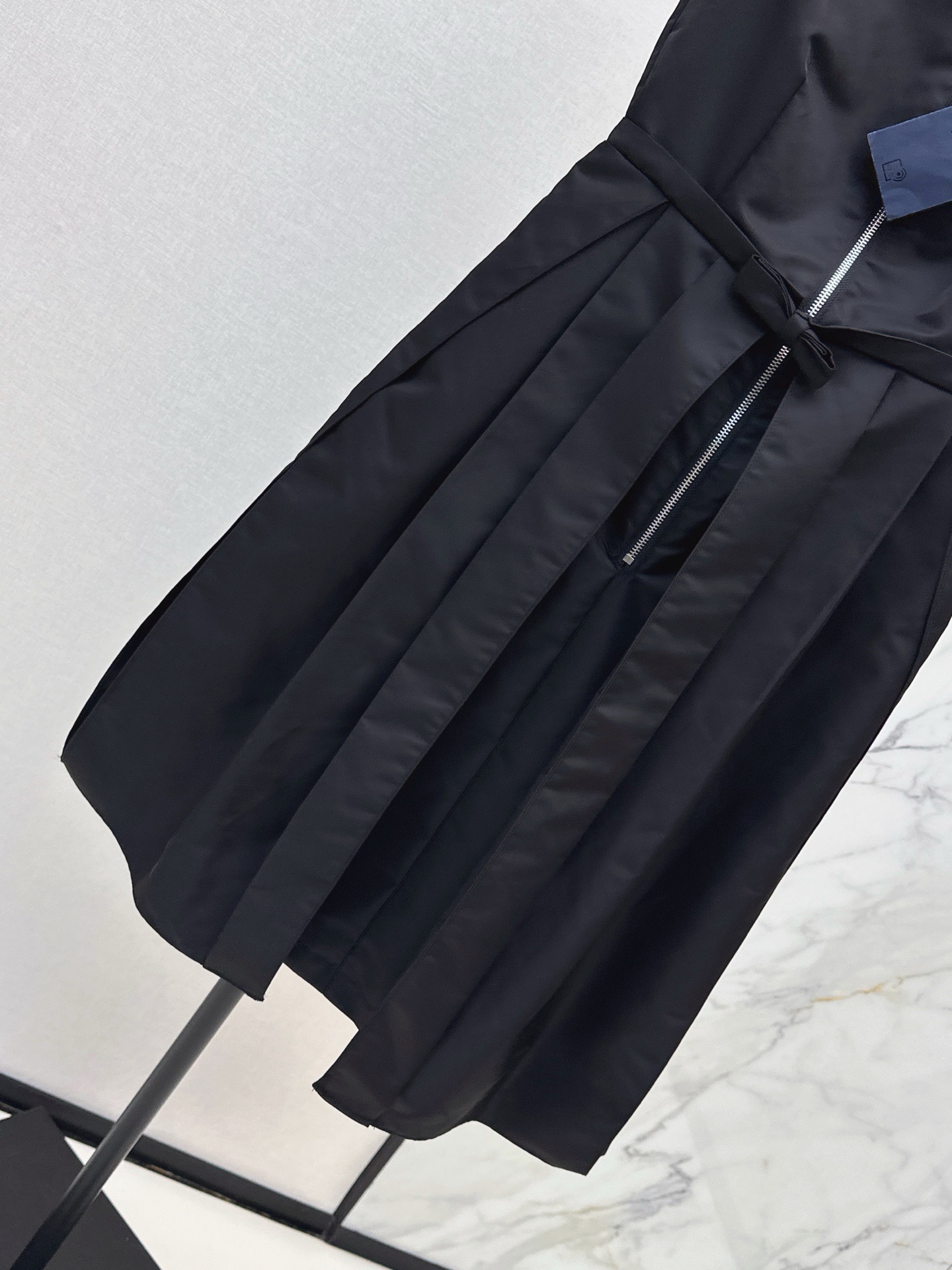 Pra 26fw zip-up bow dress
