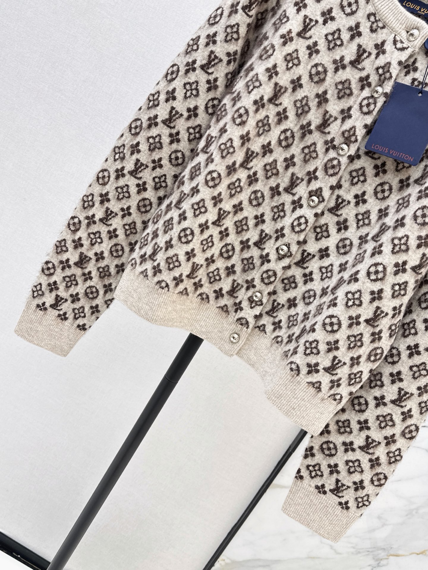 Loui 26fw jacquard knit cardigan