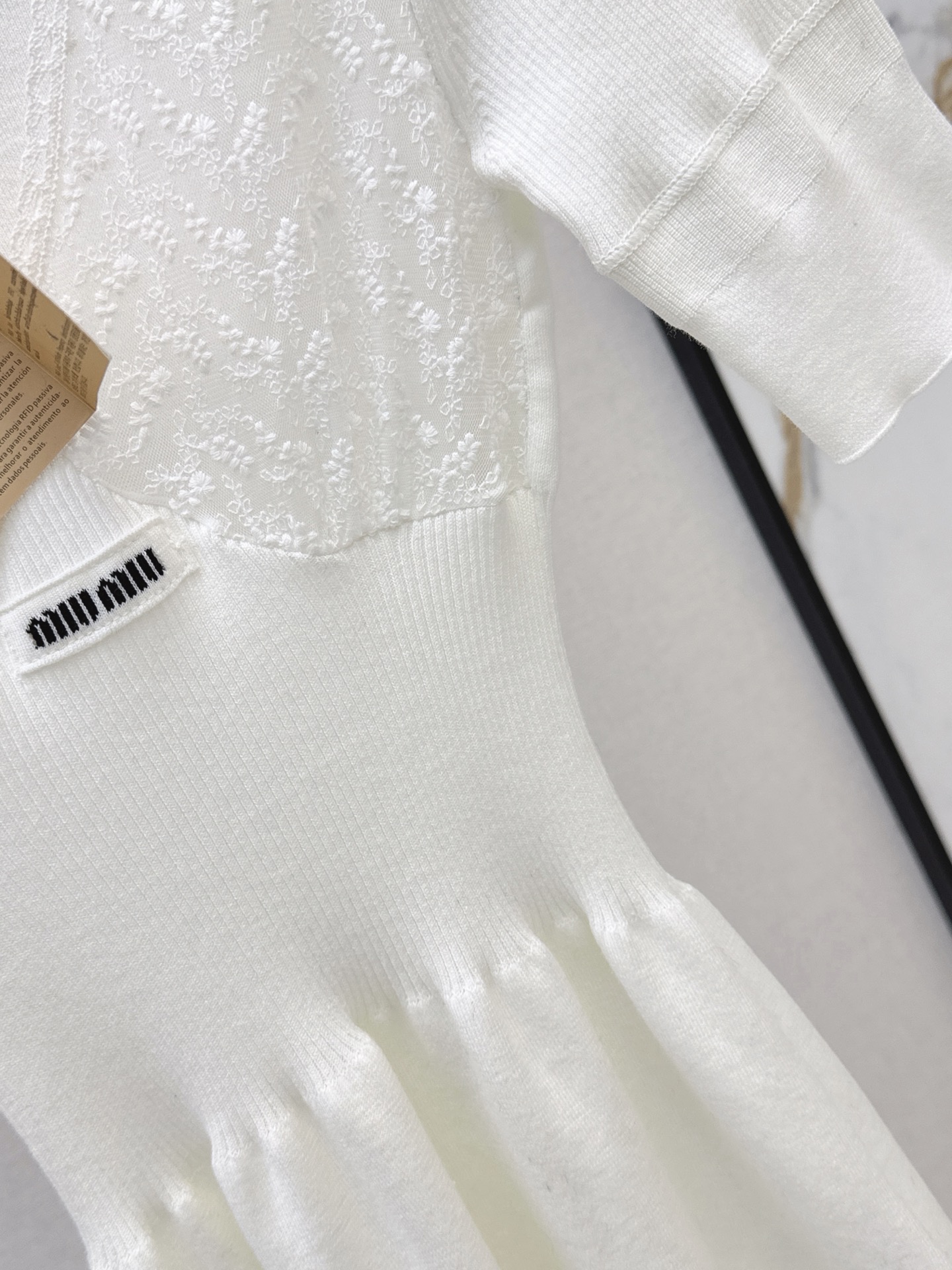 Miu 26fw lace trim knit top