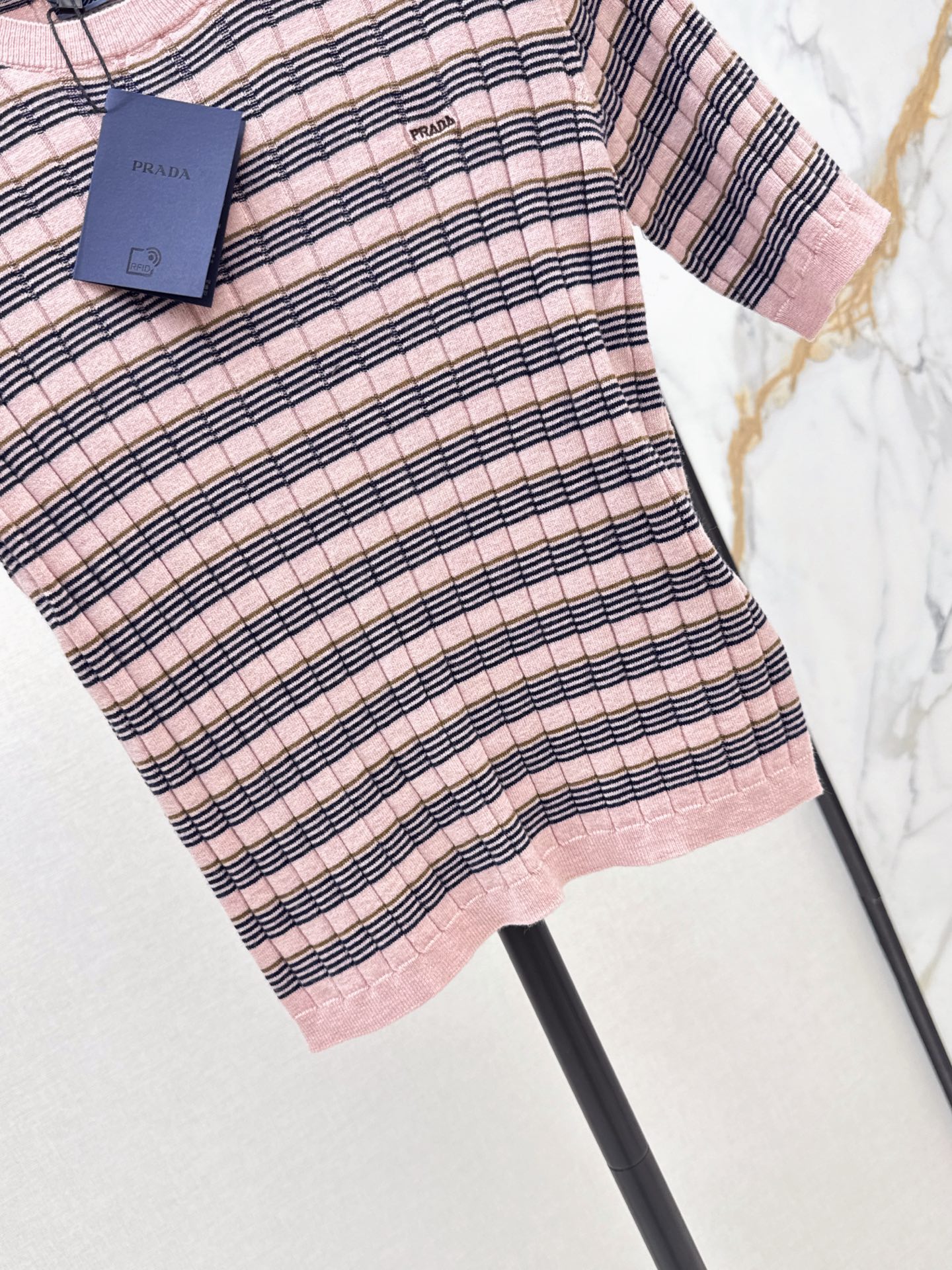 Pra 26fw stripe knit sweater