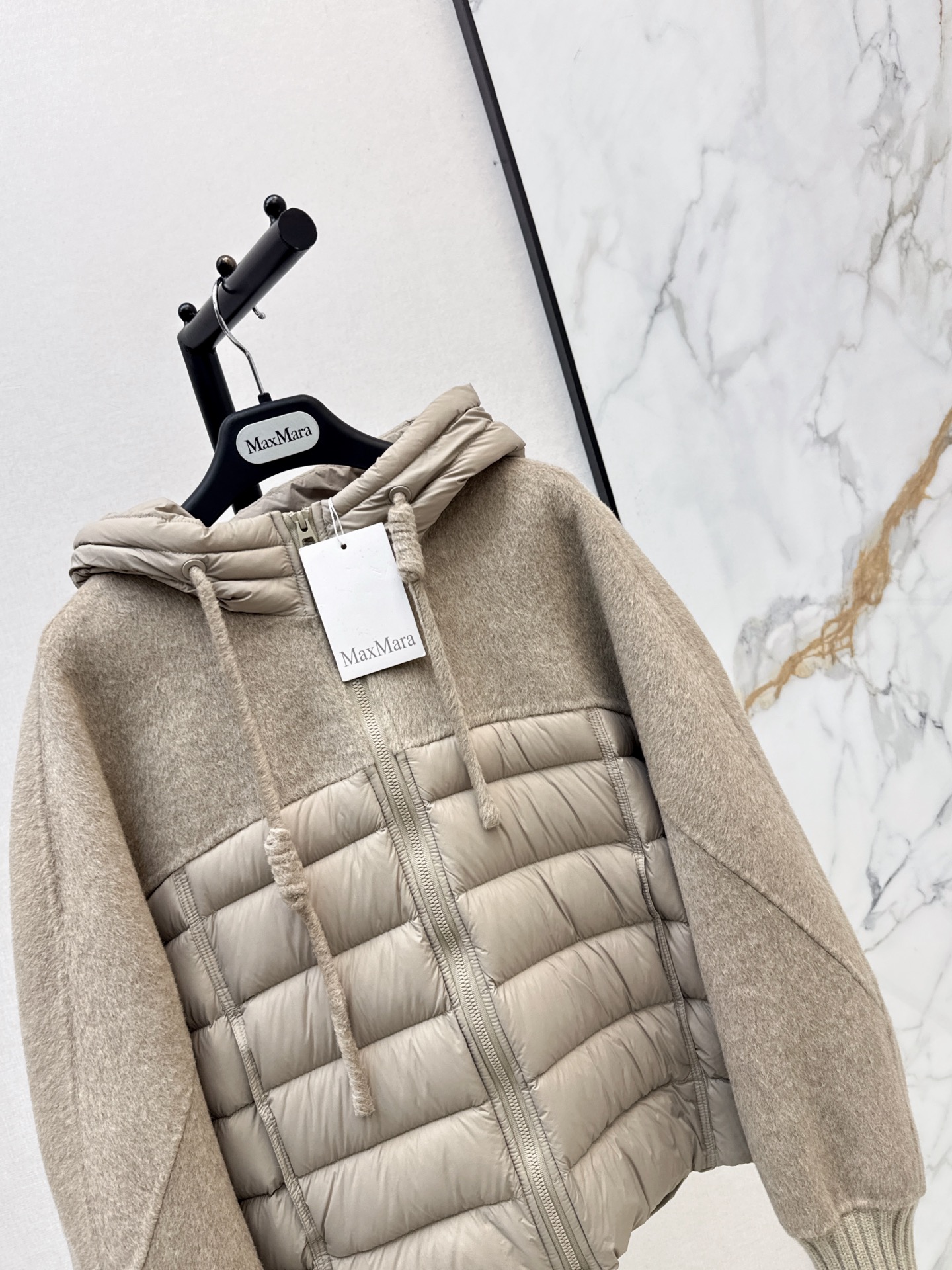 Max 26fw knit contract down jacket