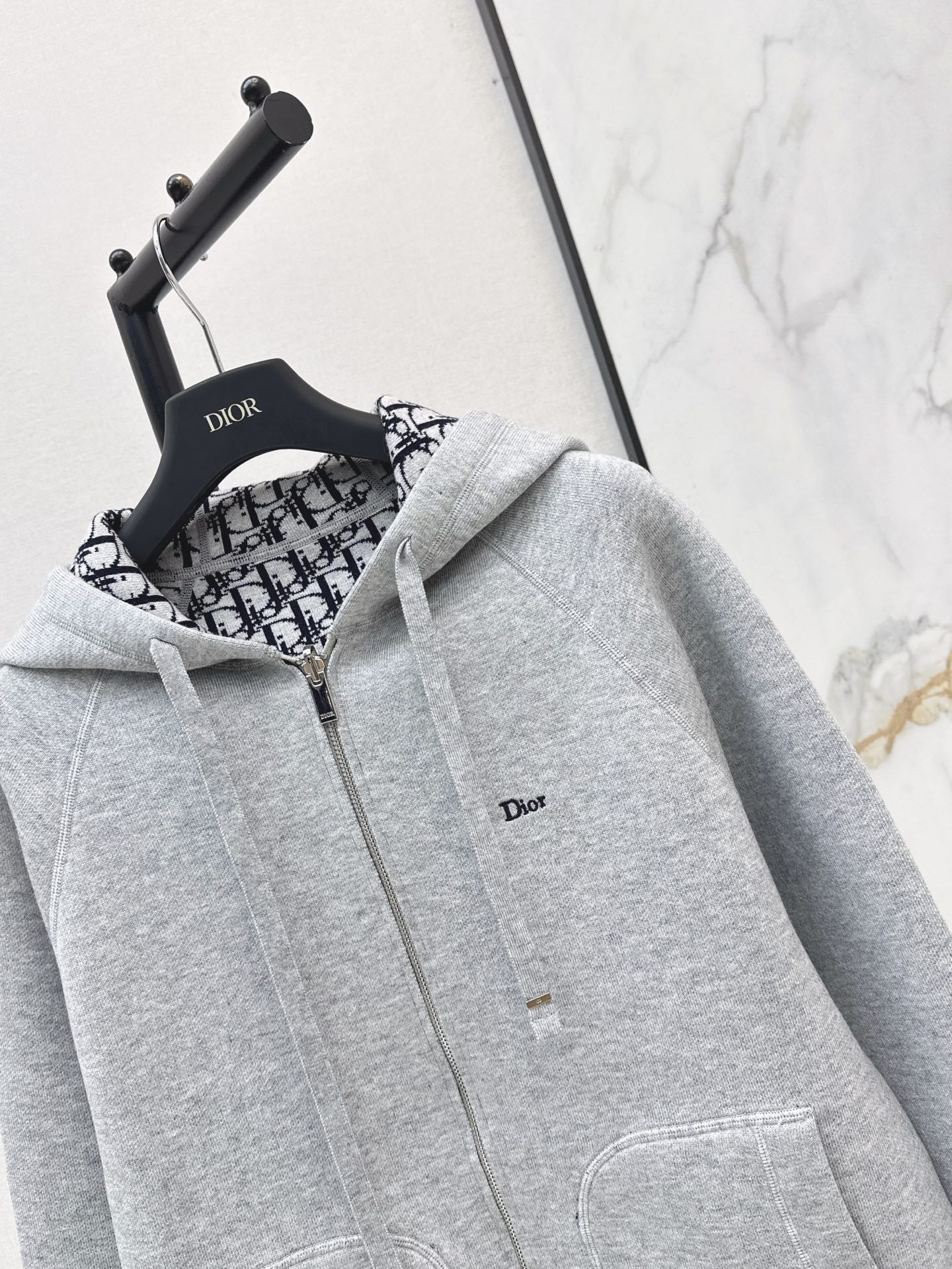 CD 26fw reversible hooded jacket