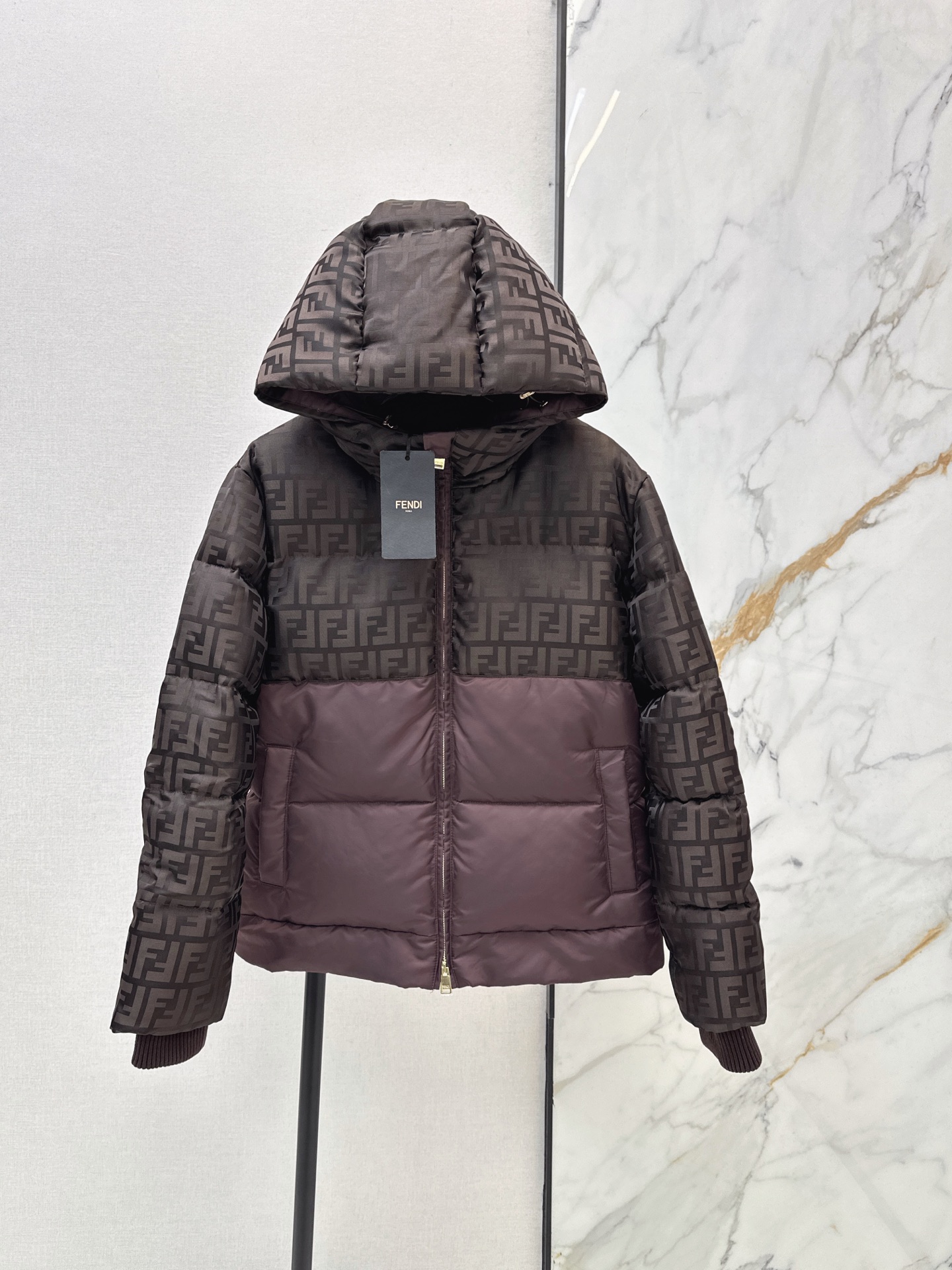 Fen 26fw jacquard hooded down jacket