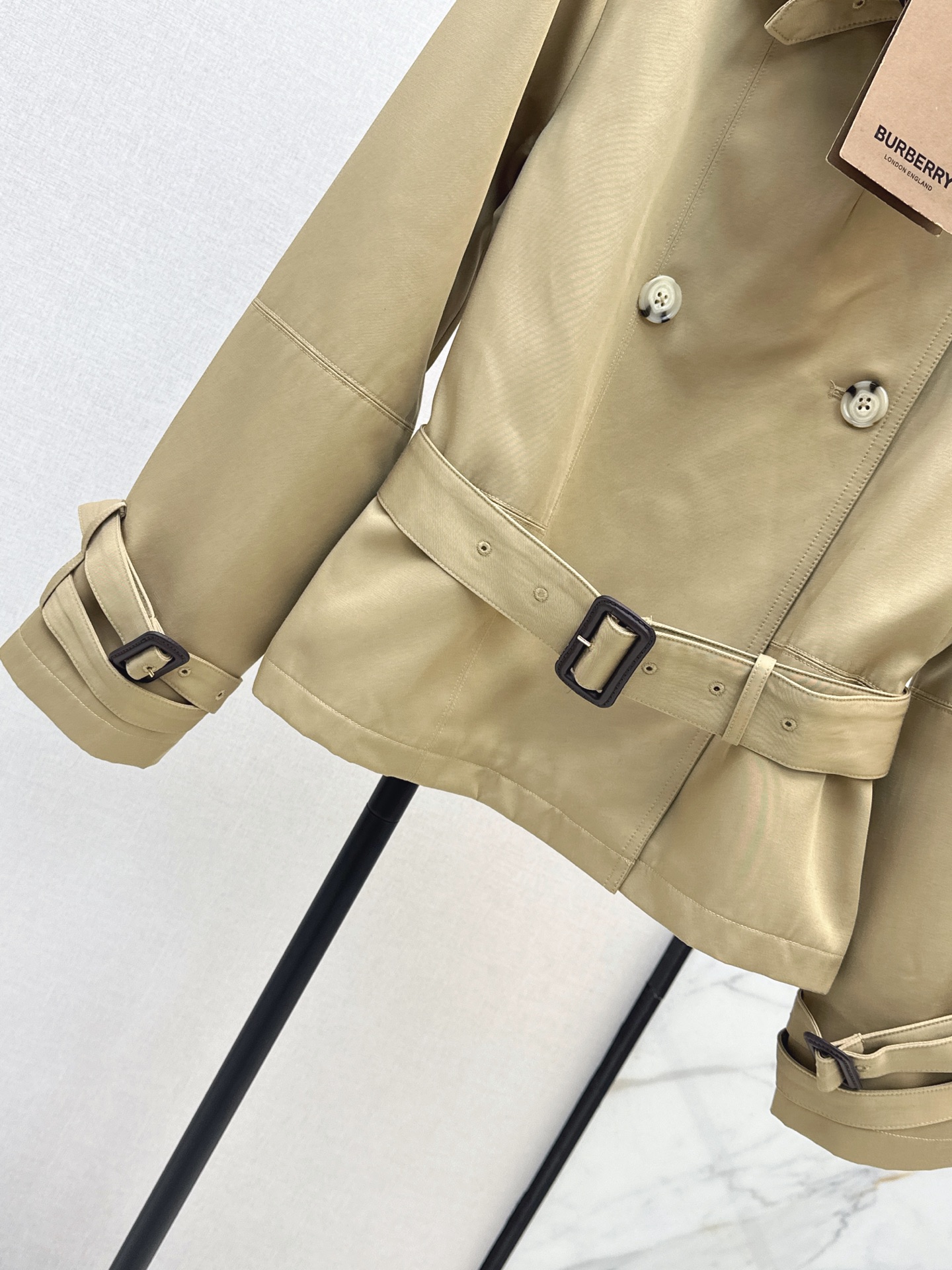 Bur 26fw cropped trench coats