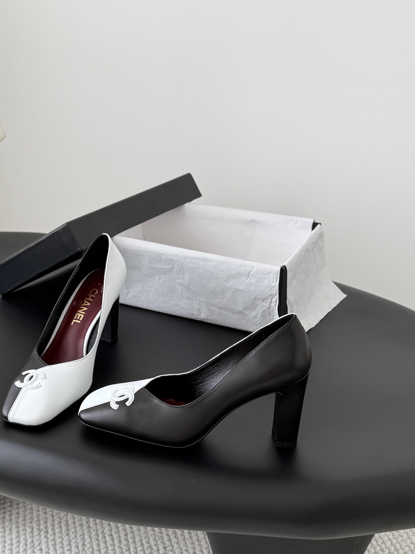Chan 26k high heel