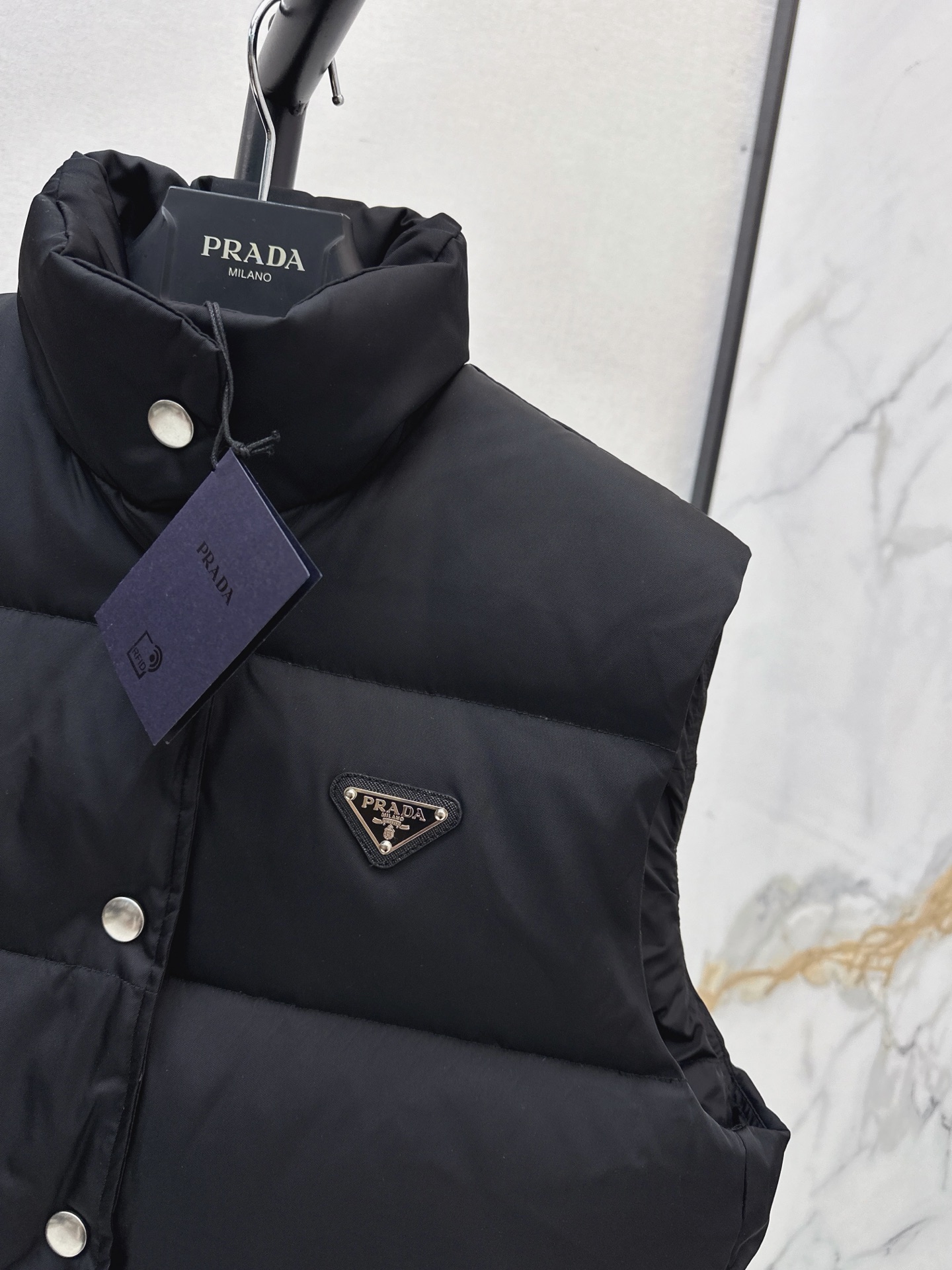 Pra 26fw down vest