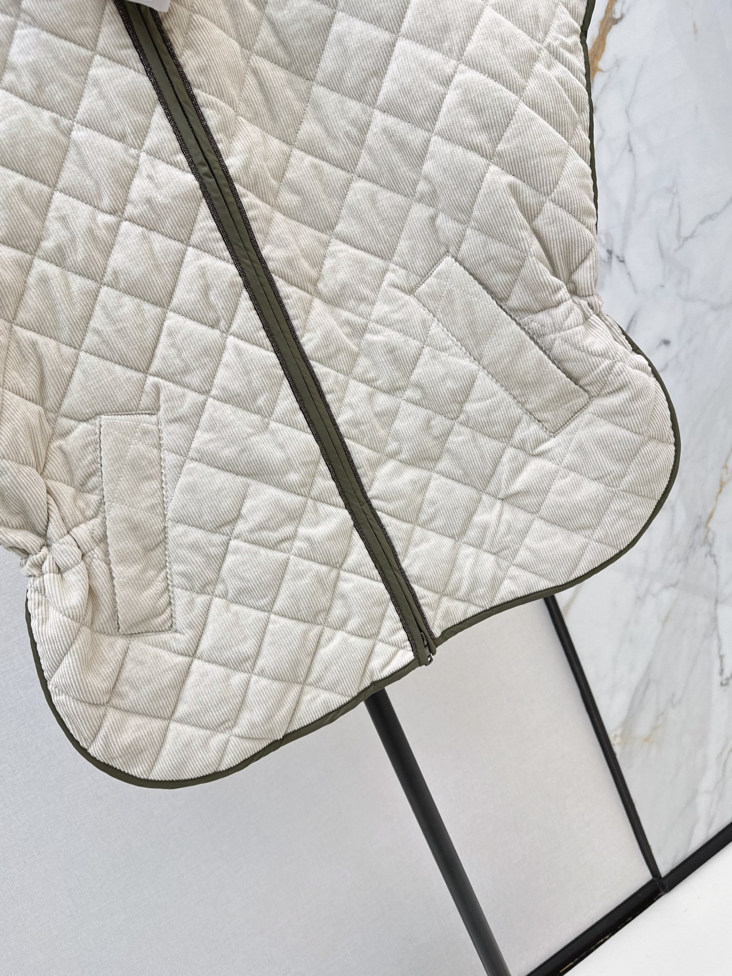 Brun 26fw coudroy padded vest jacket