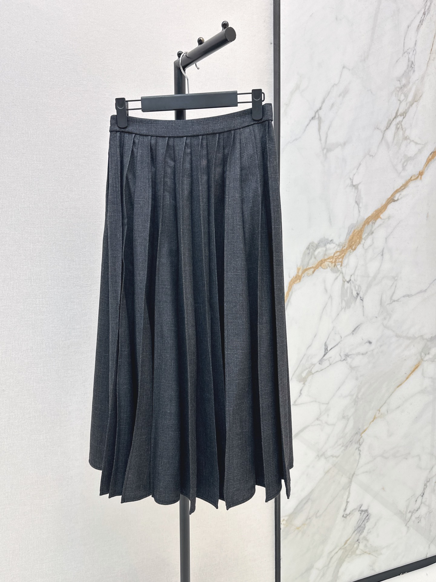 CD 26fw check pleated skirt
