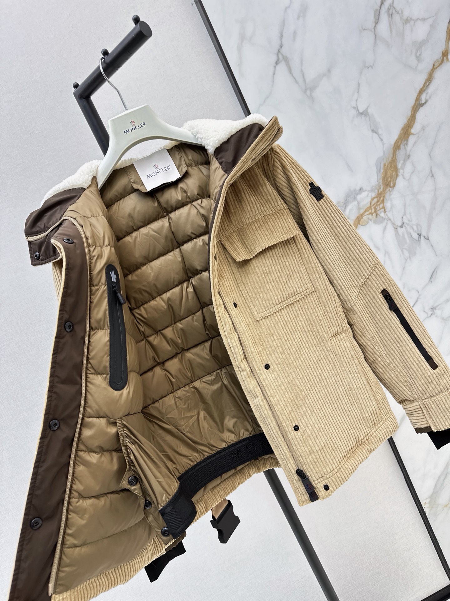 Monc 26fw coduroy hooded down jacket