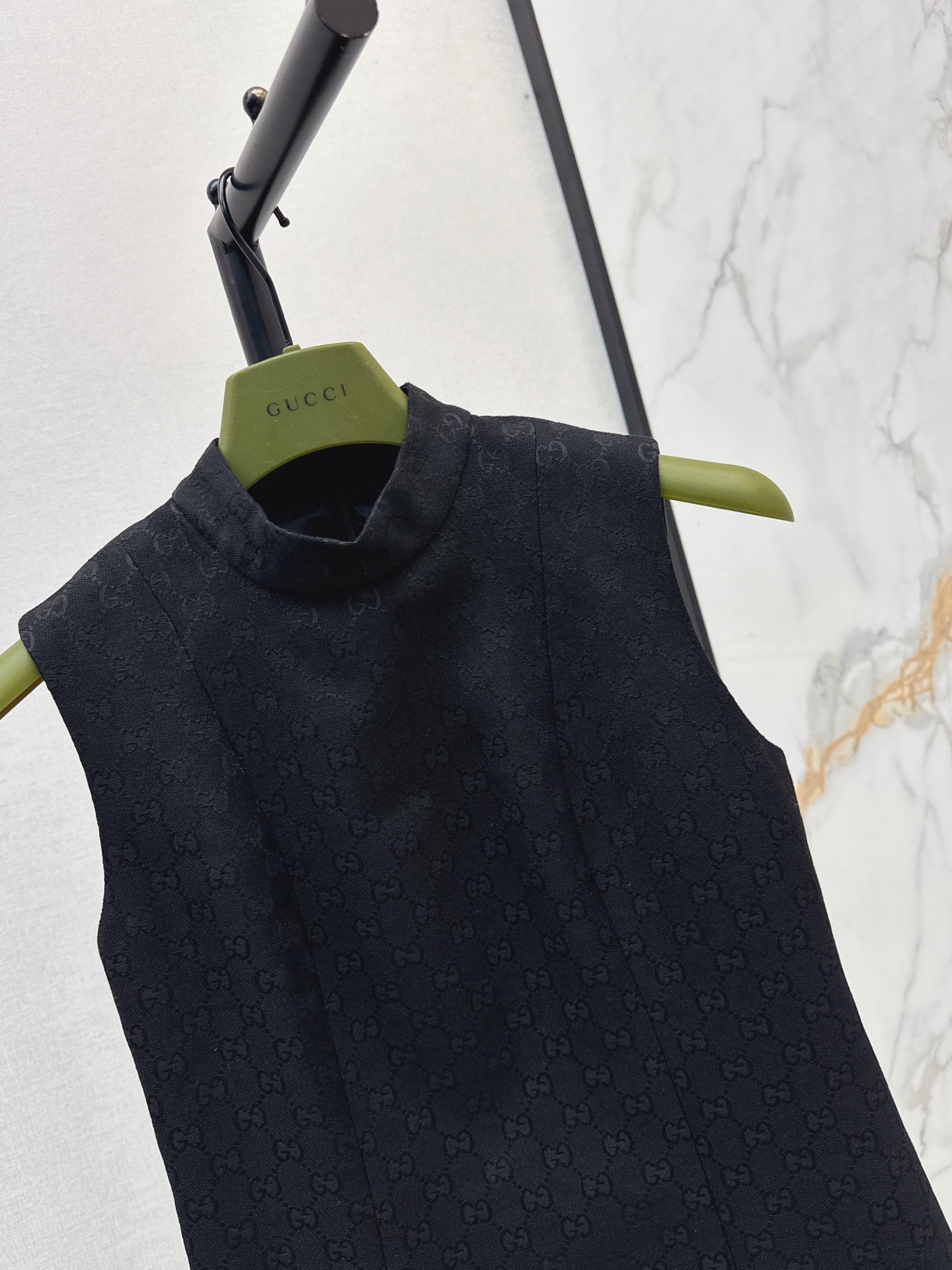 Guc 26fw sleeveless jacquard dress