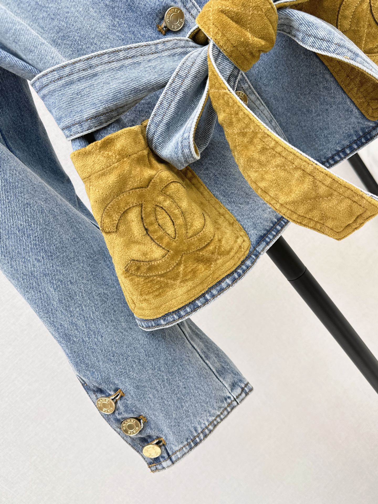Chan 26fw belted denim jacket