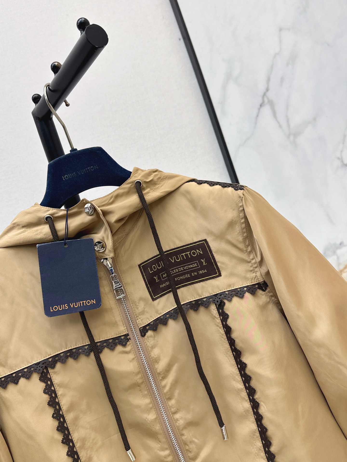 Loui 26ss lace trim jacket