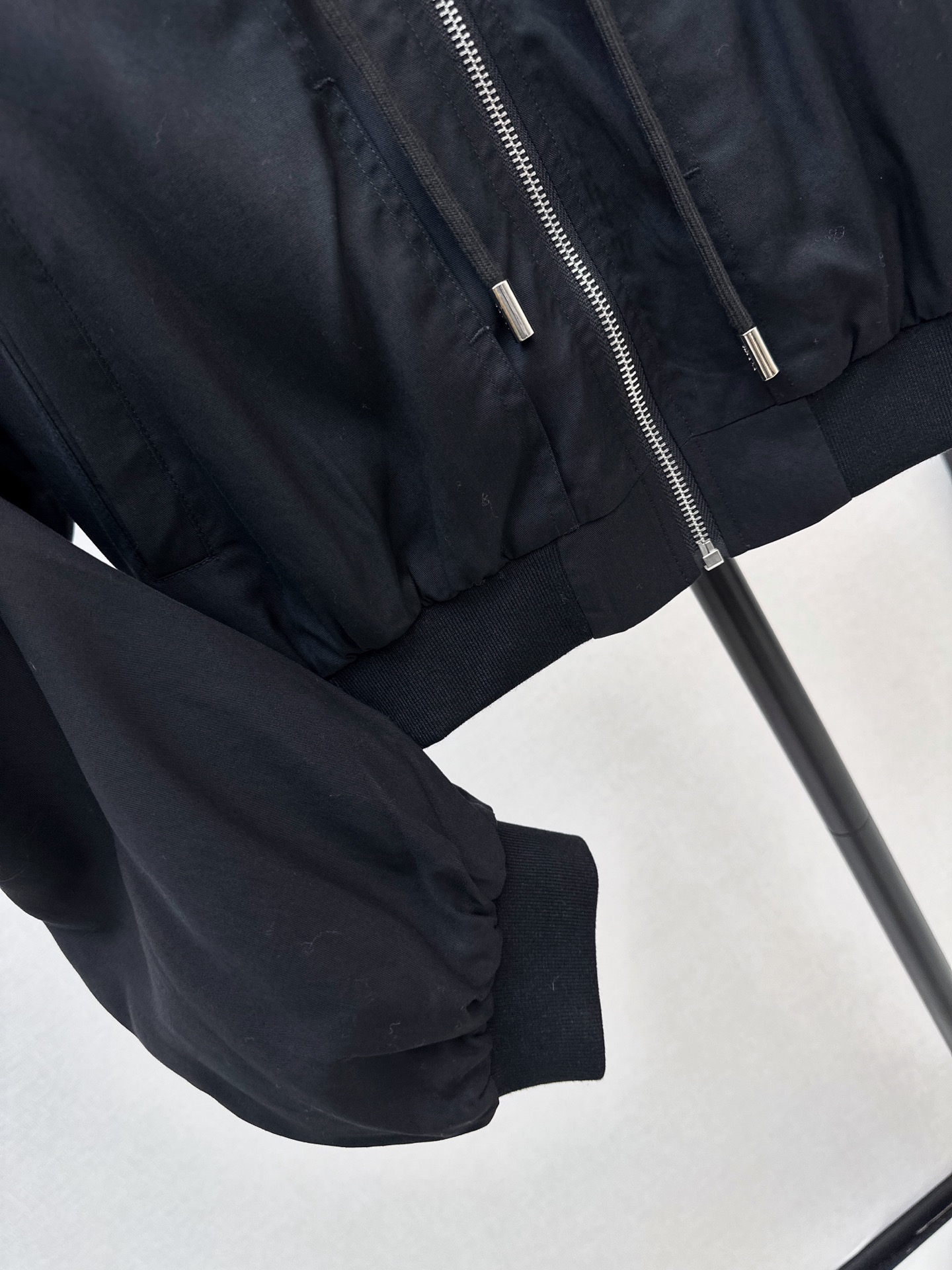 Pra 26fw cropped hooded jacket