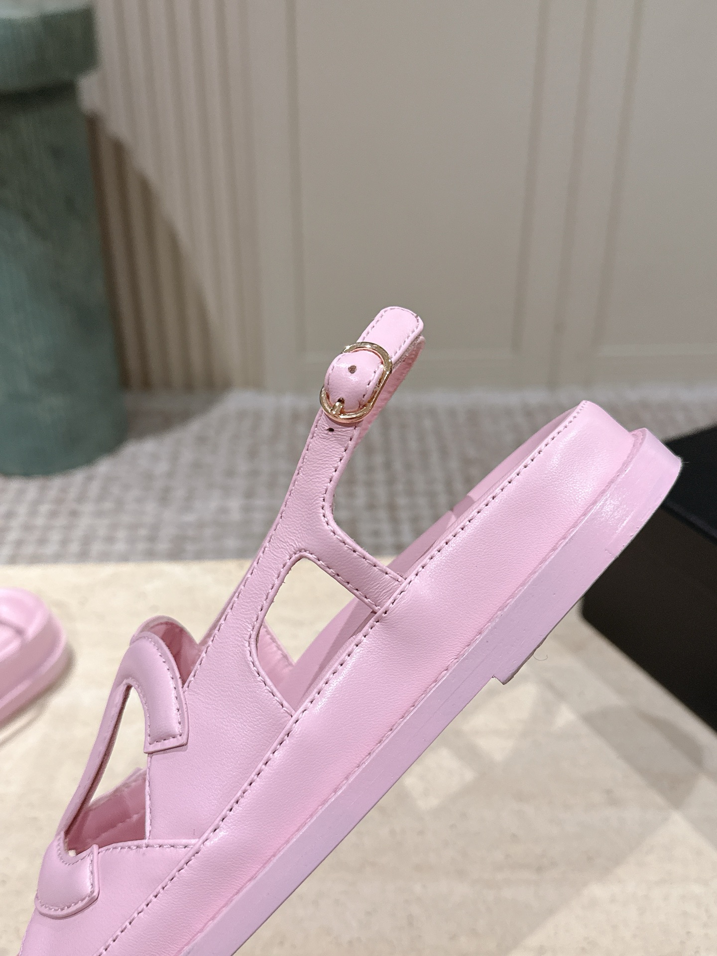 Chan 26fw sandals