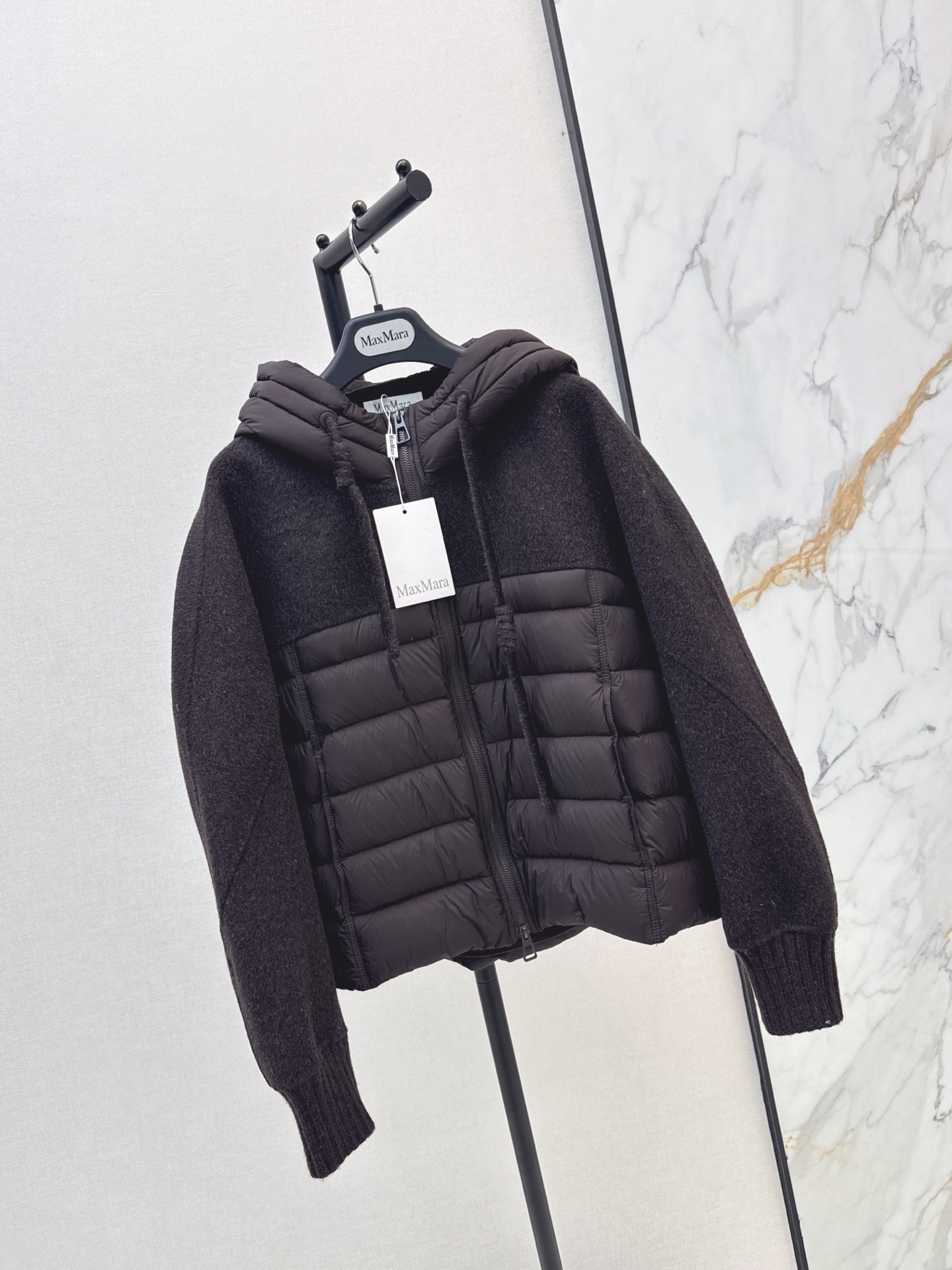 Max 26fw knit contract down jacket