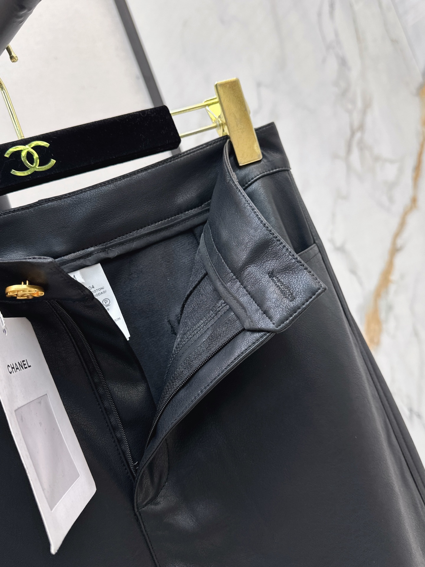 Chan 26fw pu pants
