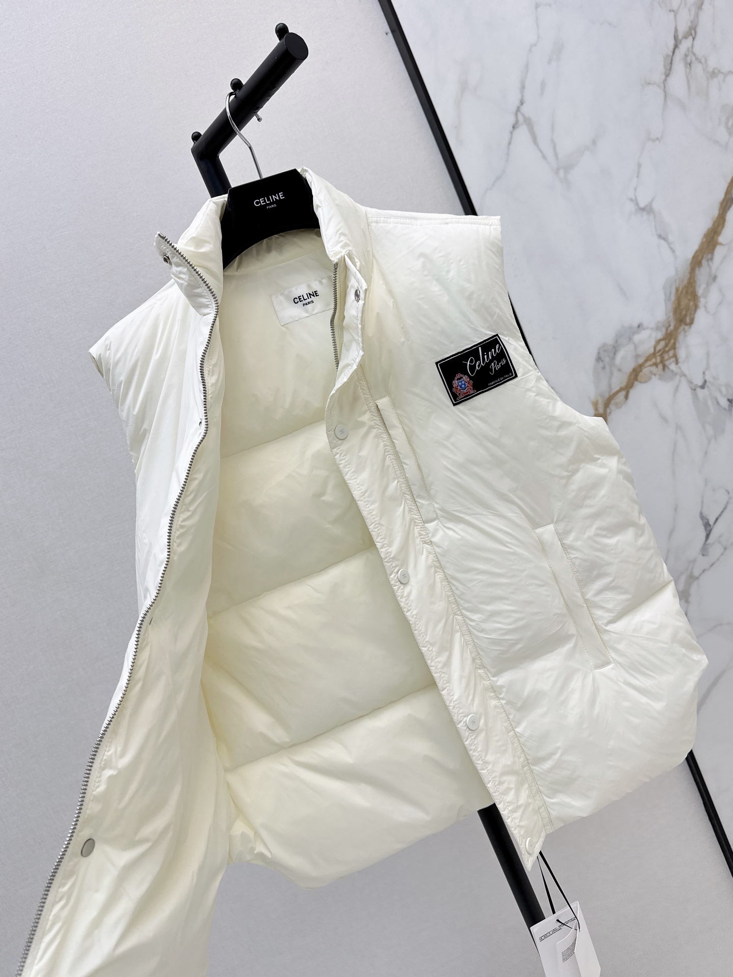 Celi 26fw down vest