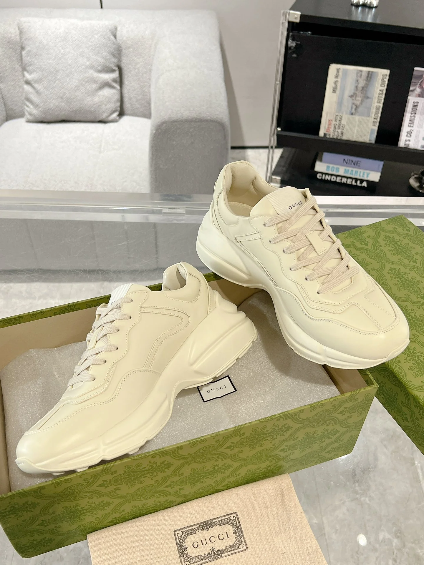 Gucc 25fw rhyton series dad's shoes