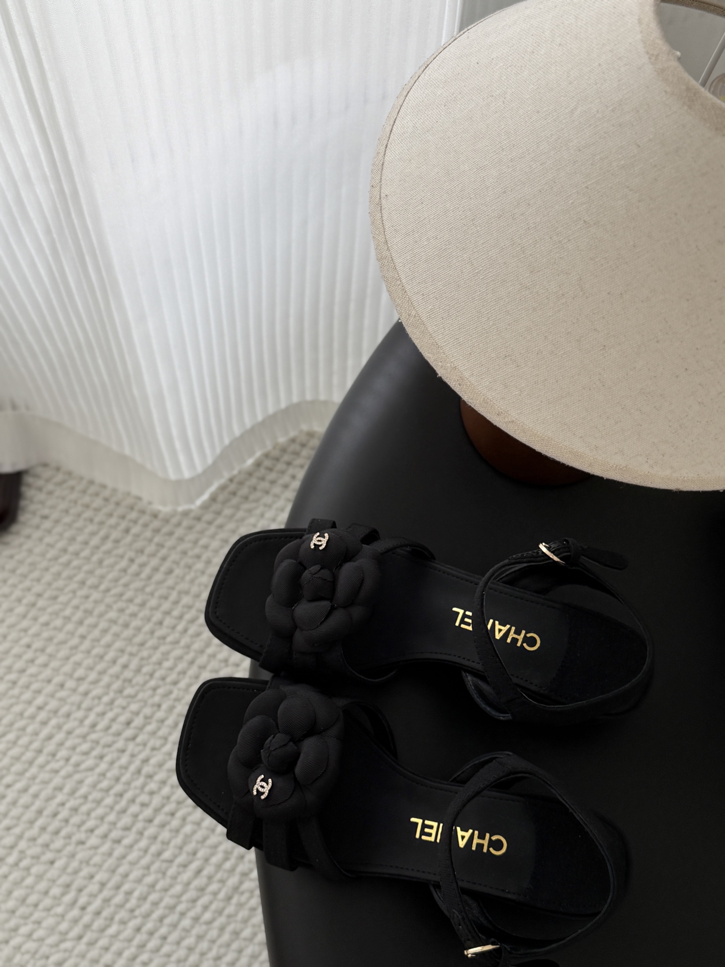 Chan 26P camellia strap sandals