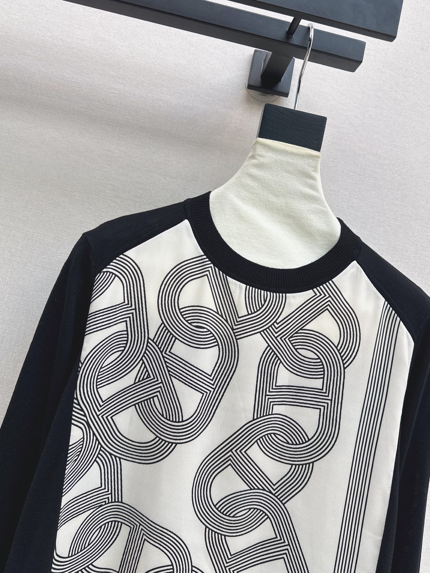 Her 26fw print knitwear