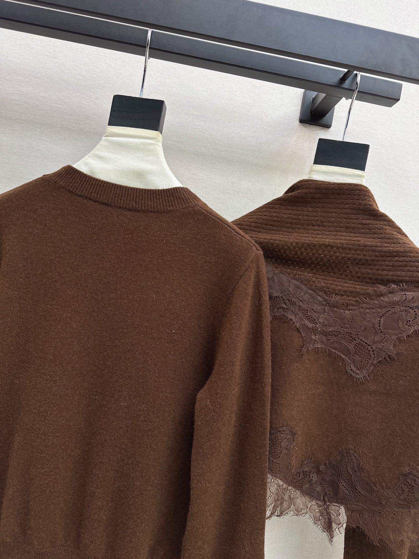 ES 26fw knit lace cape sweater sets
